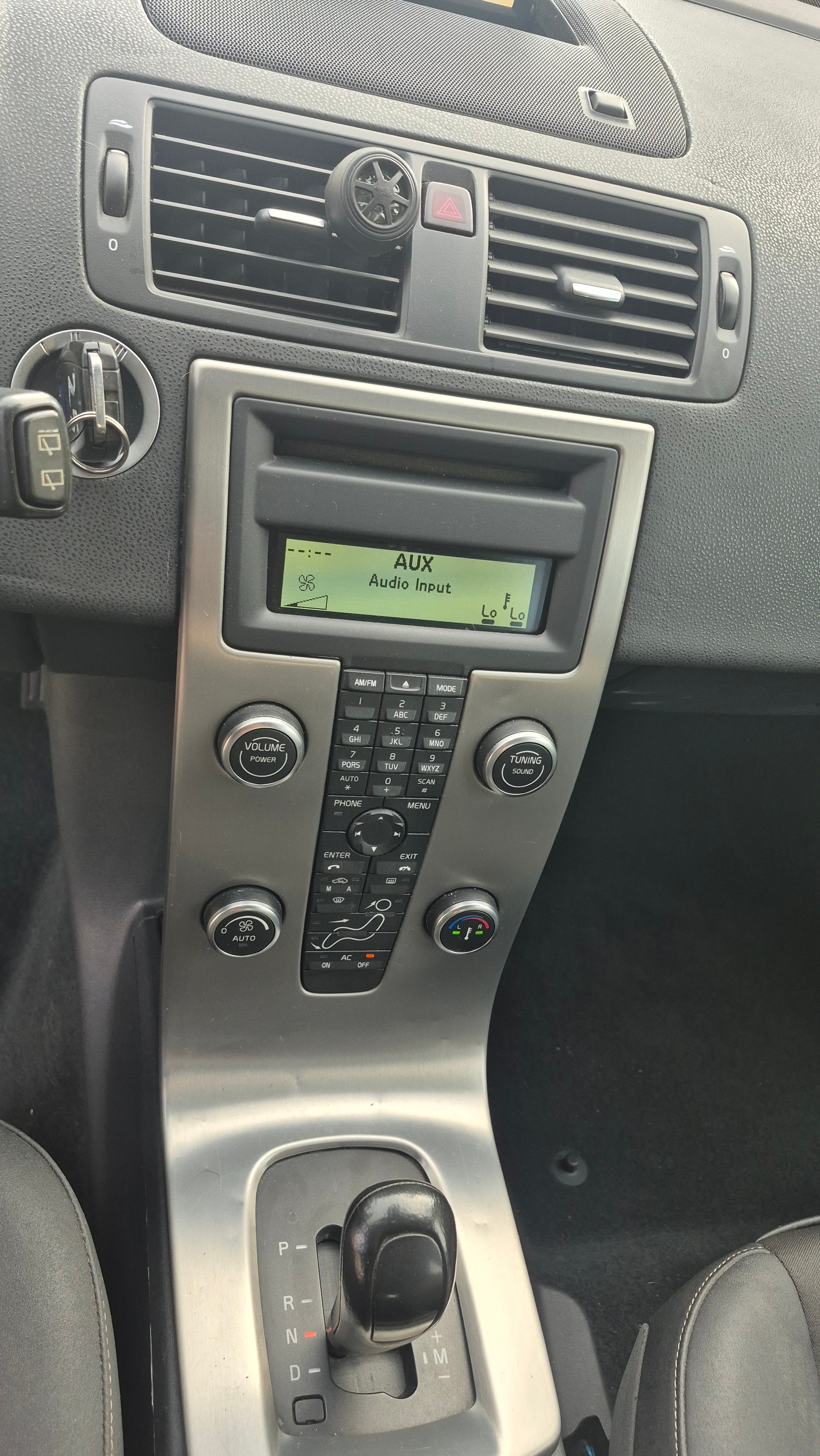 VOLVO V50 2.0D Powershift-image-9