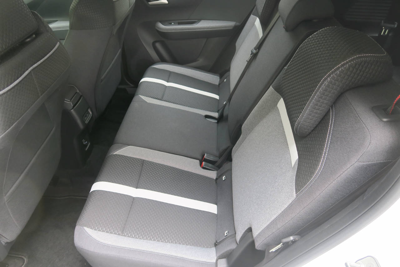 OPEL Frontera 1.2 T HEV 145 GS-image-12