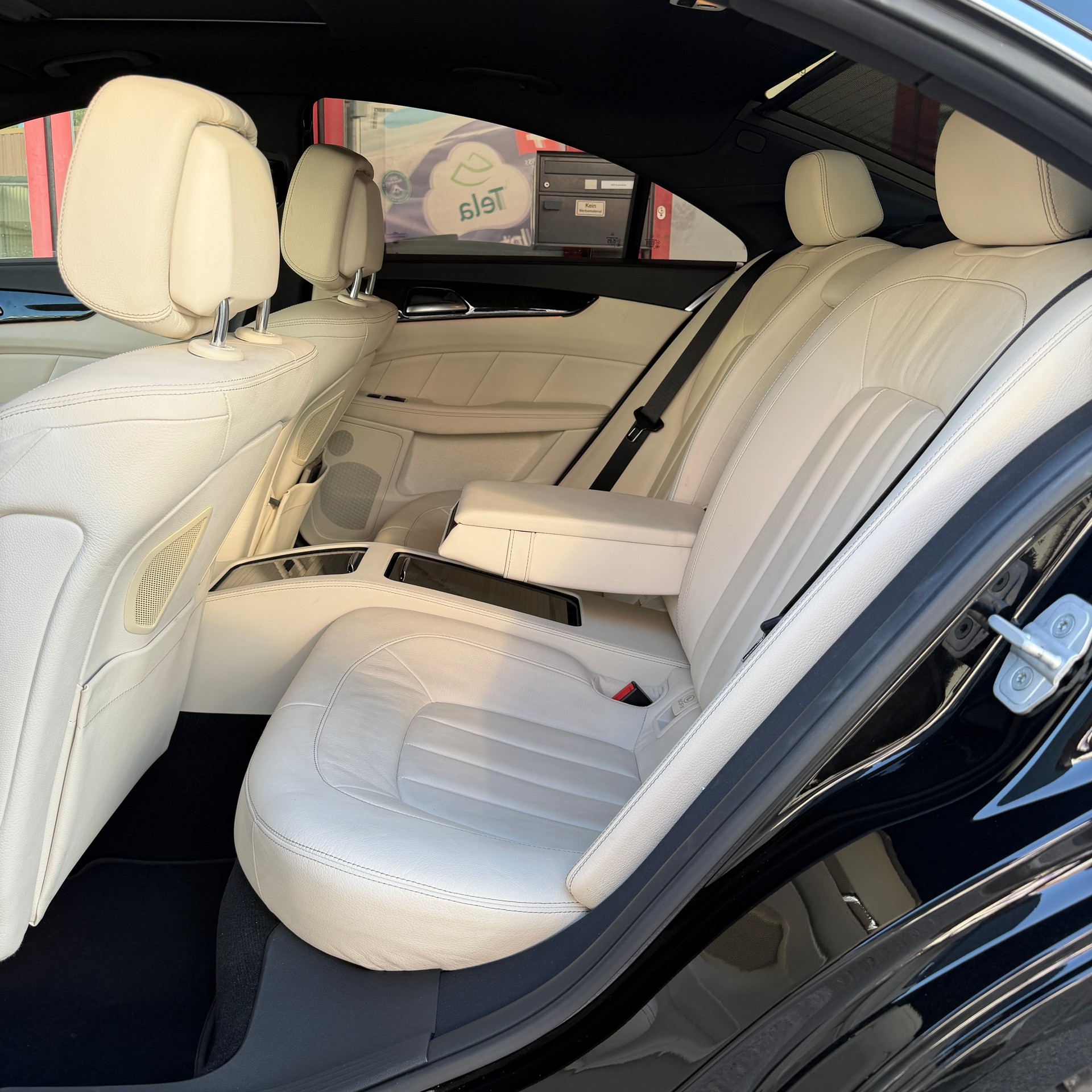 MERCEDES-BENZ CLS 350 d 4Matic 9G-Tronic-image-8