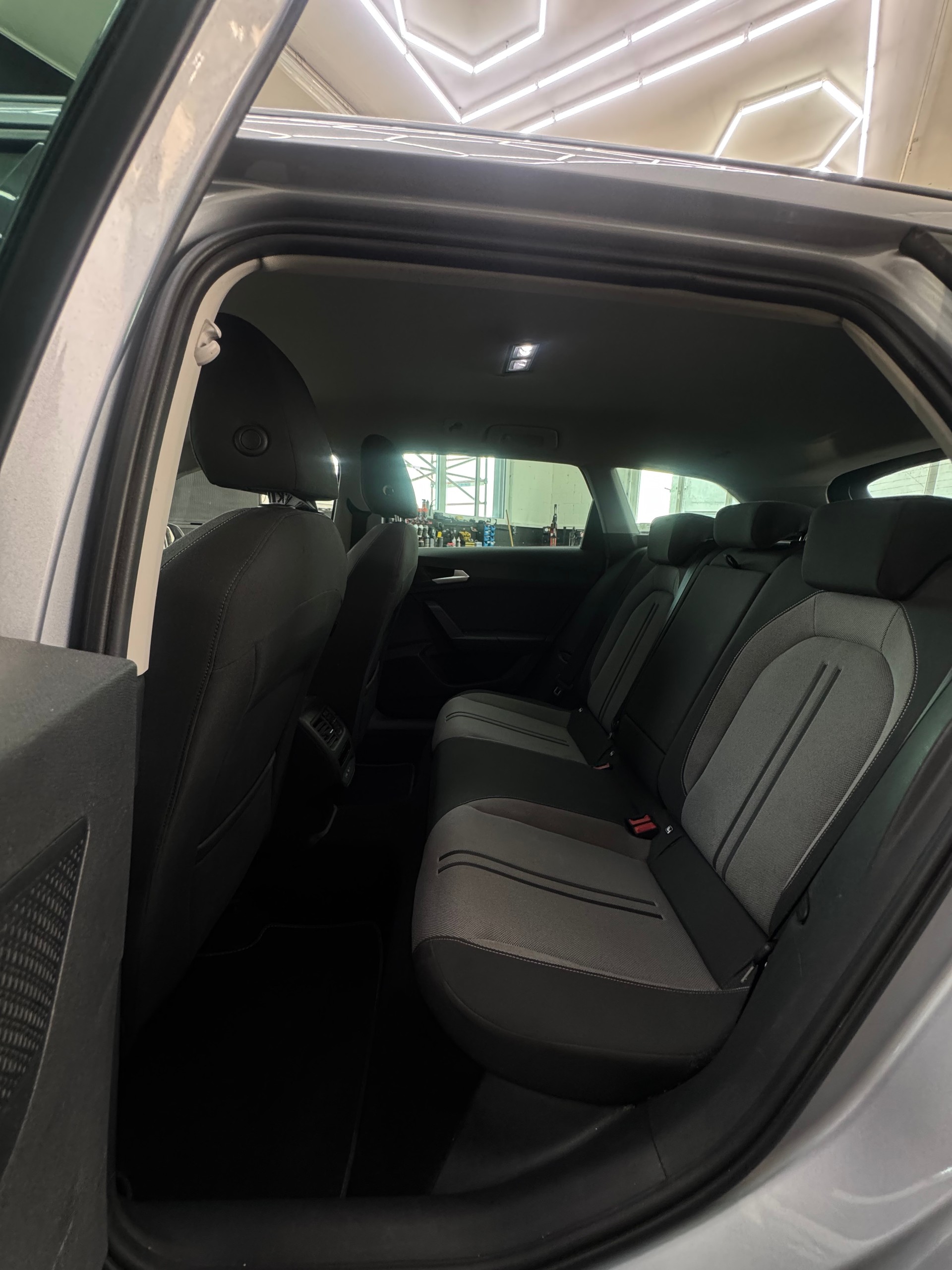 SEAT Leon ST 2.0 TDI EVO DSG Hola FR-image-7
