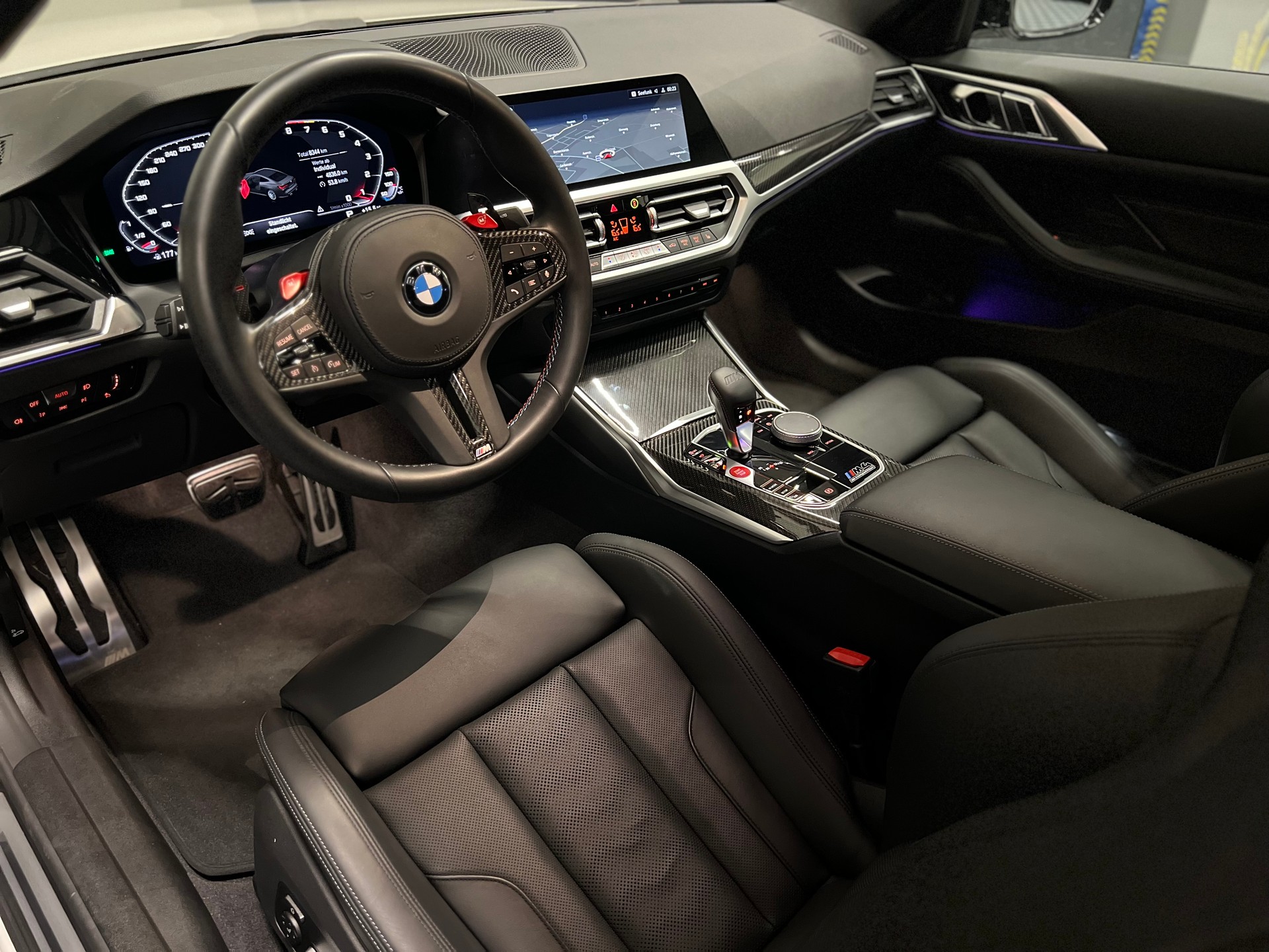 BMW M4 Competition Coupé-image-8