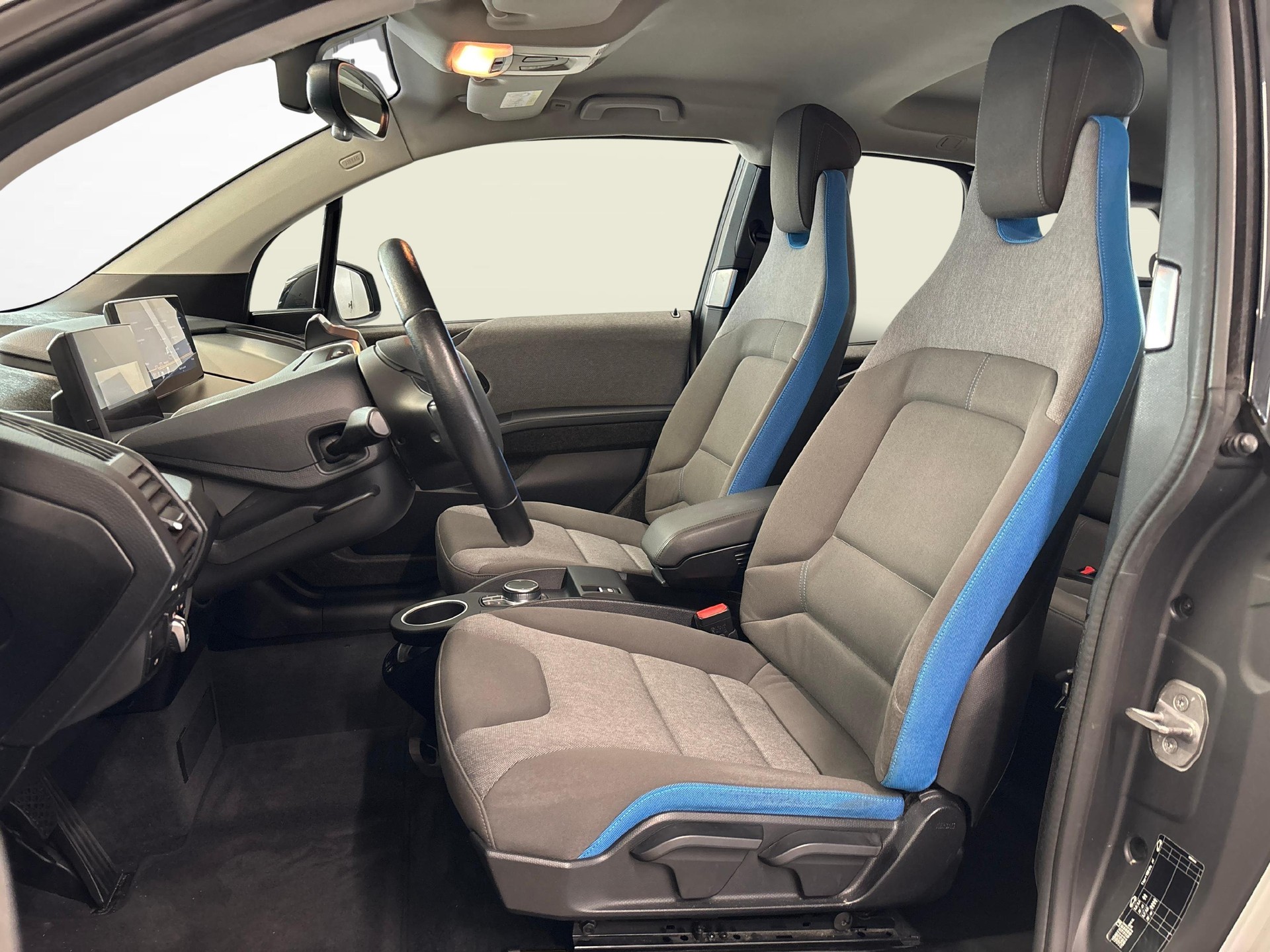 BMW i3 120 Ah-image-9