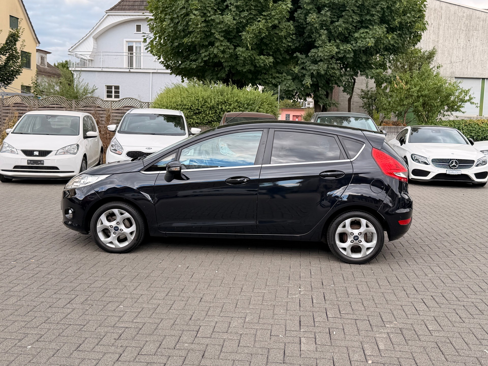 FORD Fiesta 1.6 16V Titanium-image-3