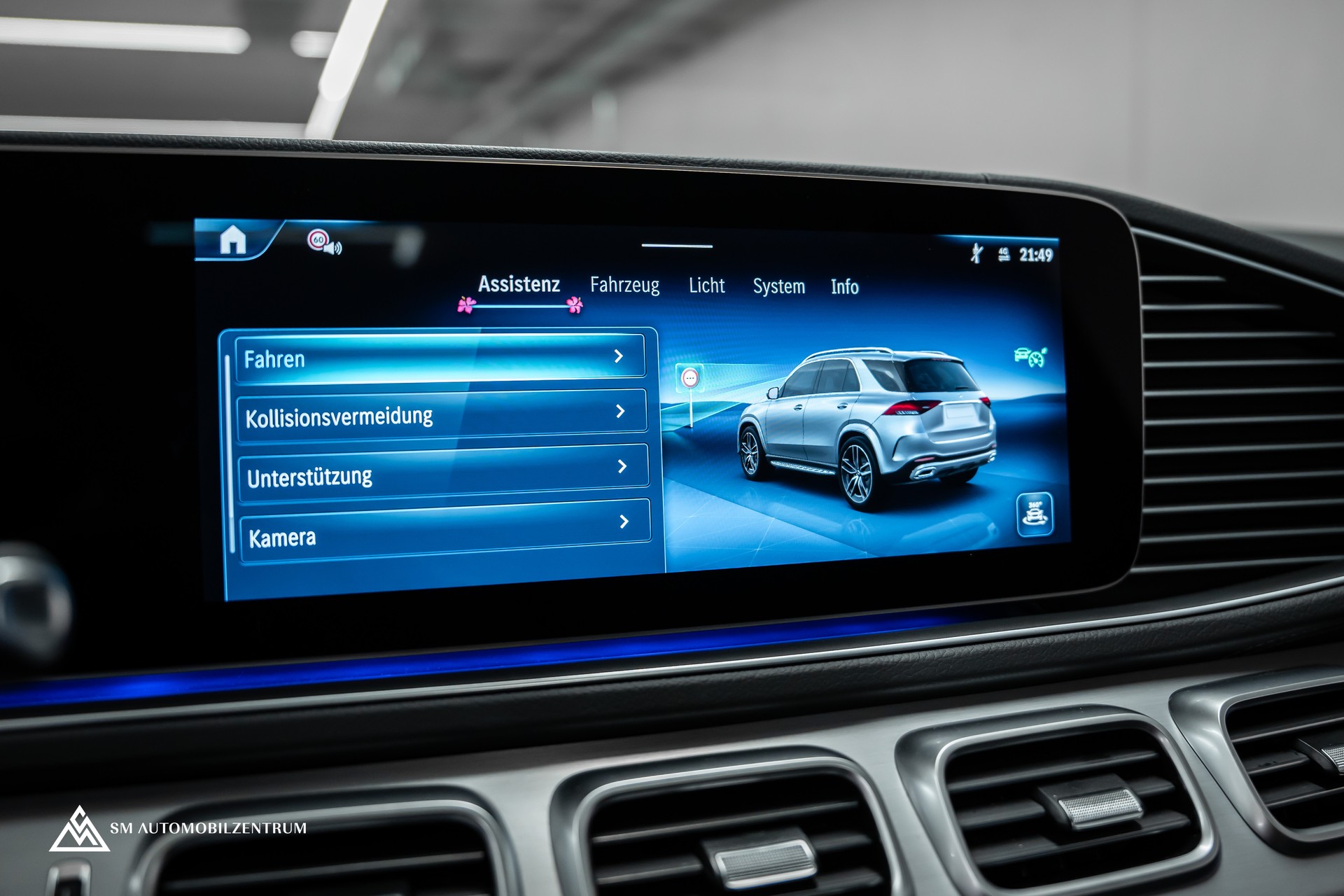 MERCEDES-BENZ GLE 450 AMG Line 4matic / Werksgarantie / Panorama / 360° / AHK / Head-Up-image-34