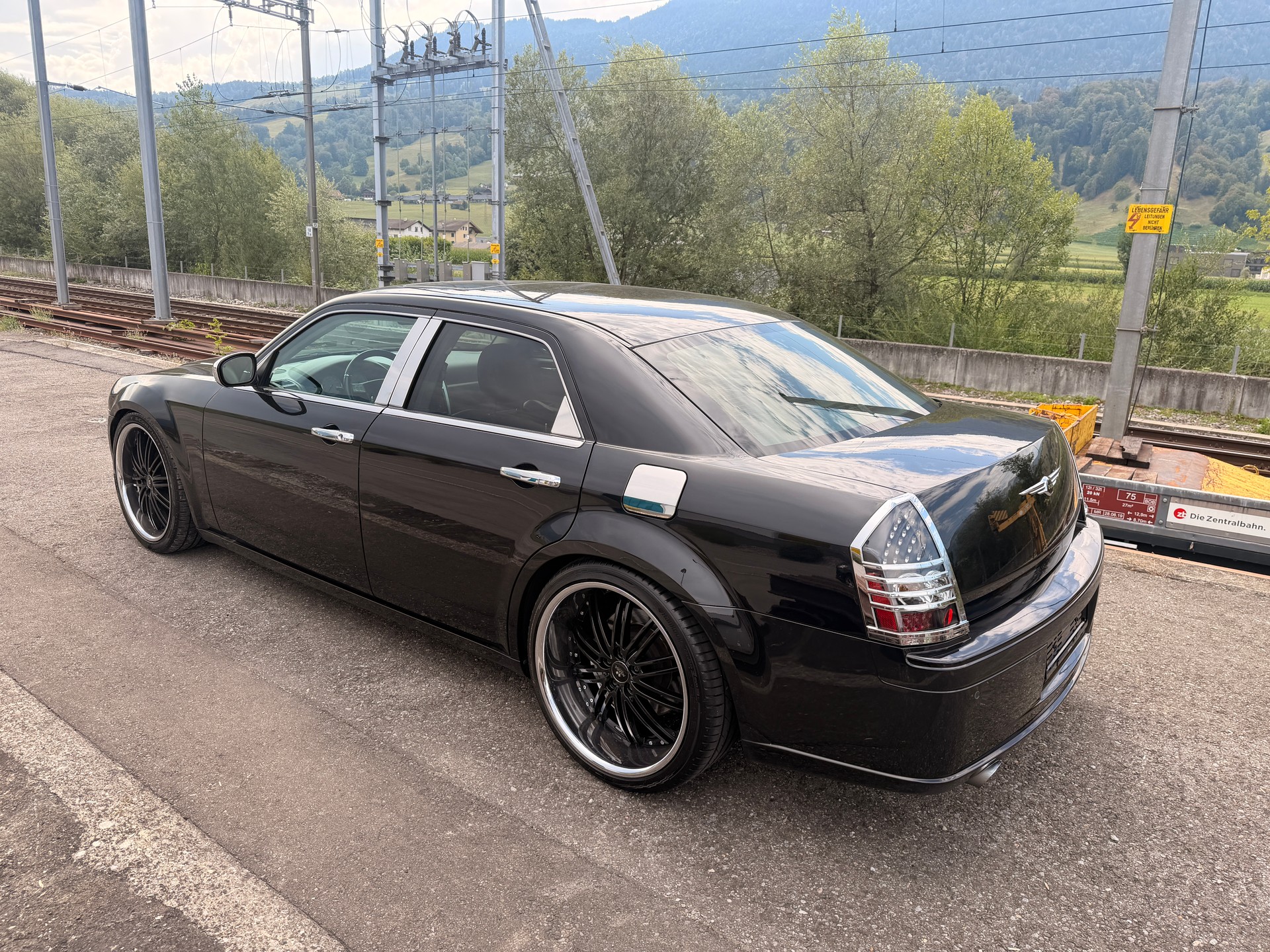 CHRYSLER SRT8 6,1 HEMI V8-image-3