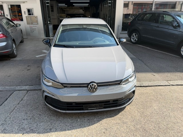 VW Golf 1.5 eTSI mHEV ACT R-Line 75 Edition DSG-image-0