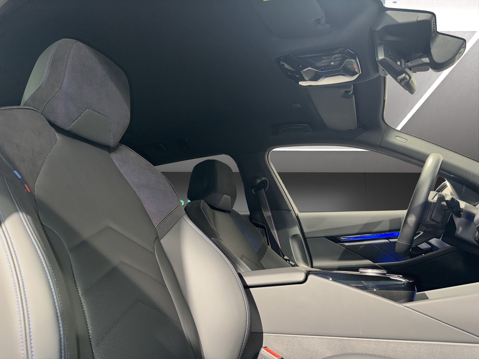 BMW 530e xDrive M Sport-image-21
