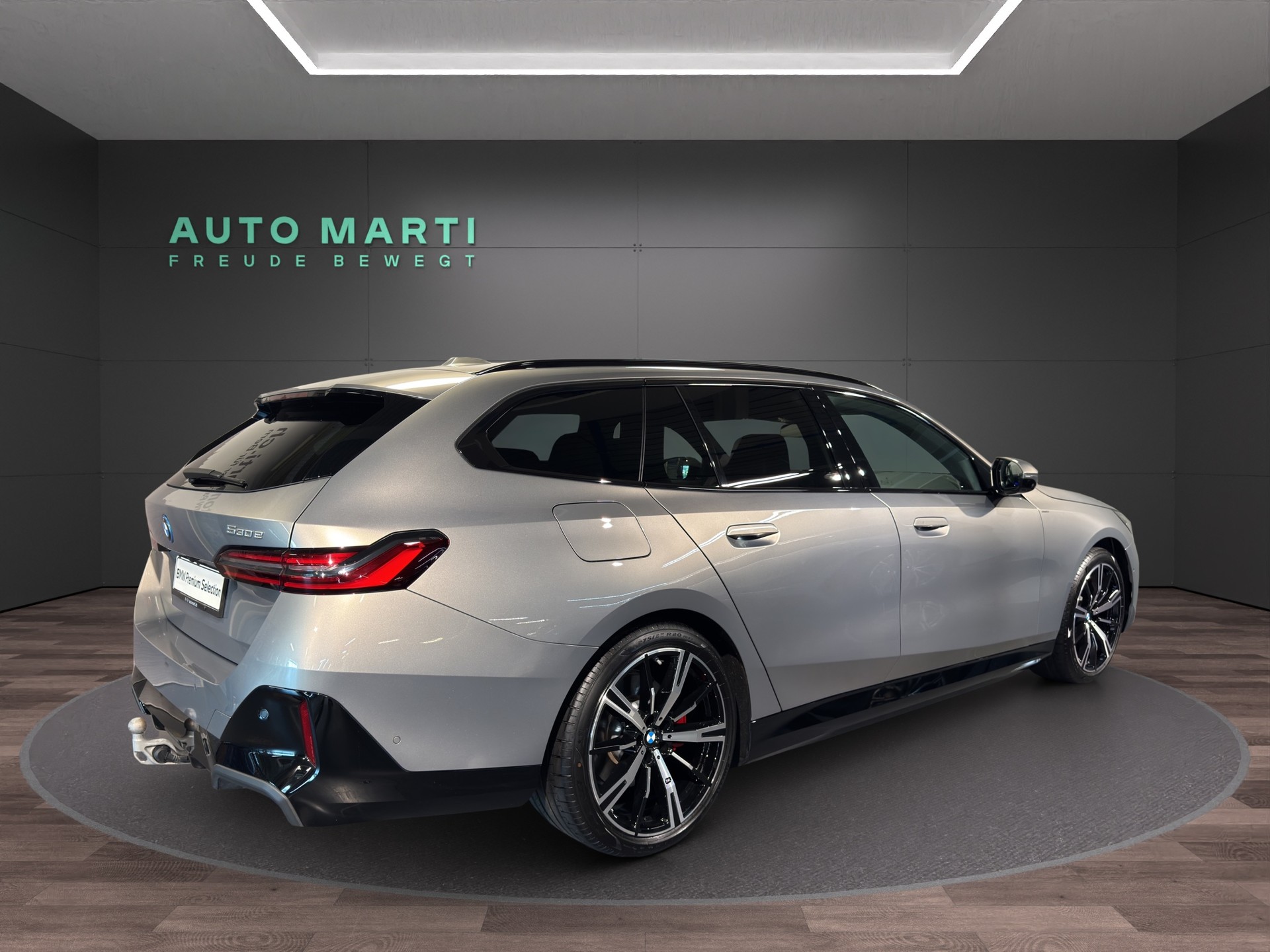 BMW 530e xDrive M Sport-image-4