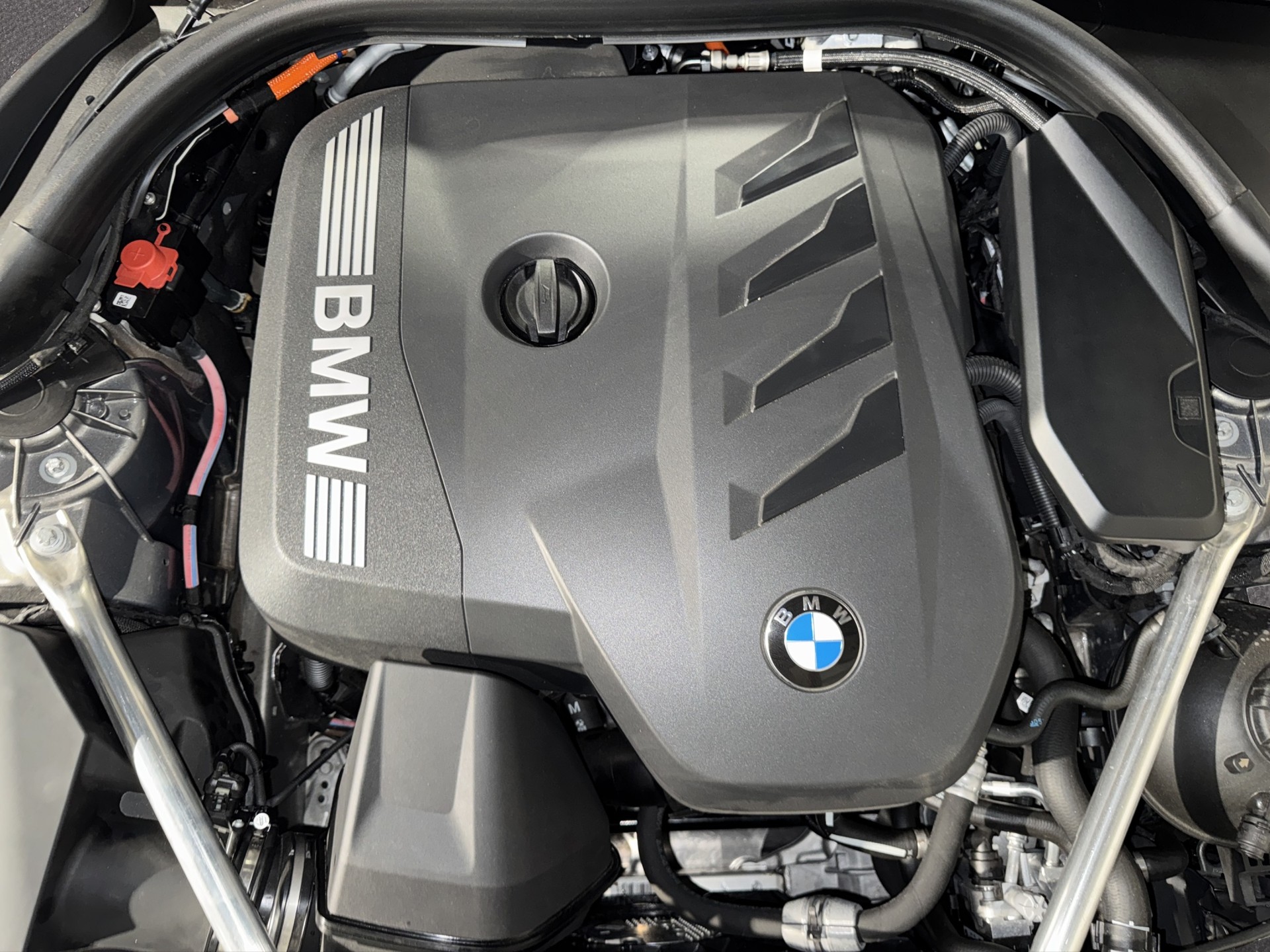 BMW 530e xDrive M Sport-image-22