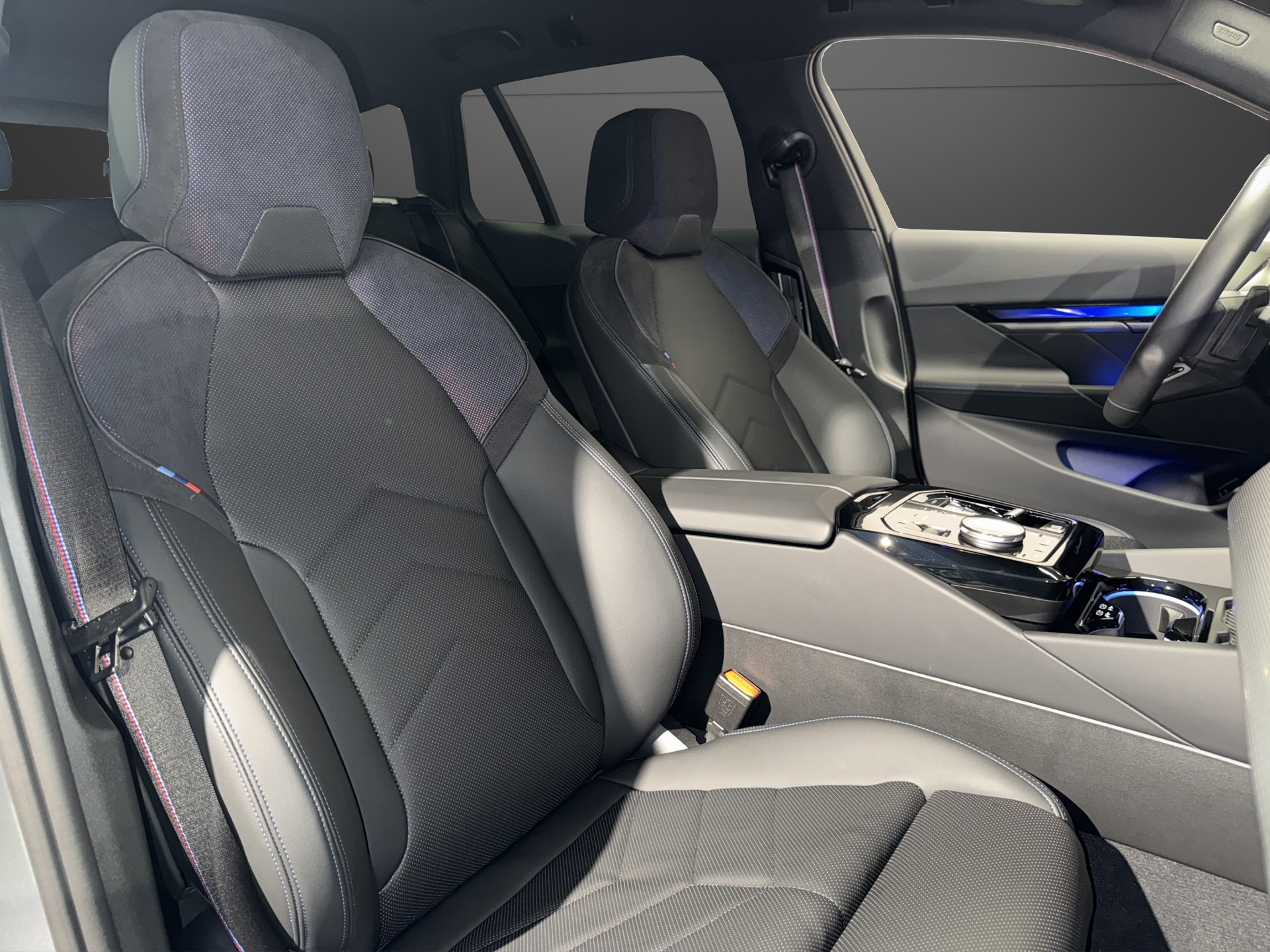 BMW 530e xDrive M Sport-image-18