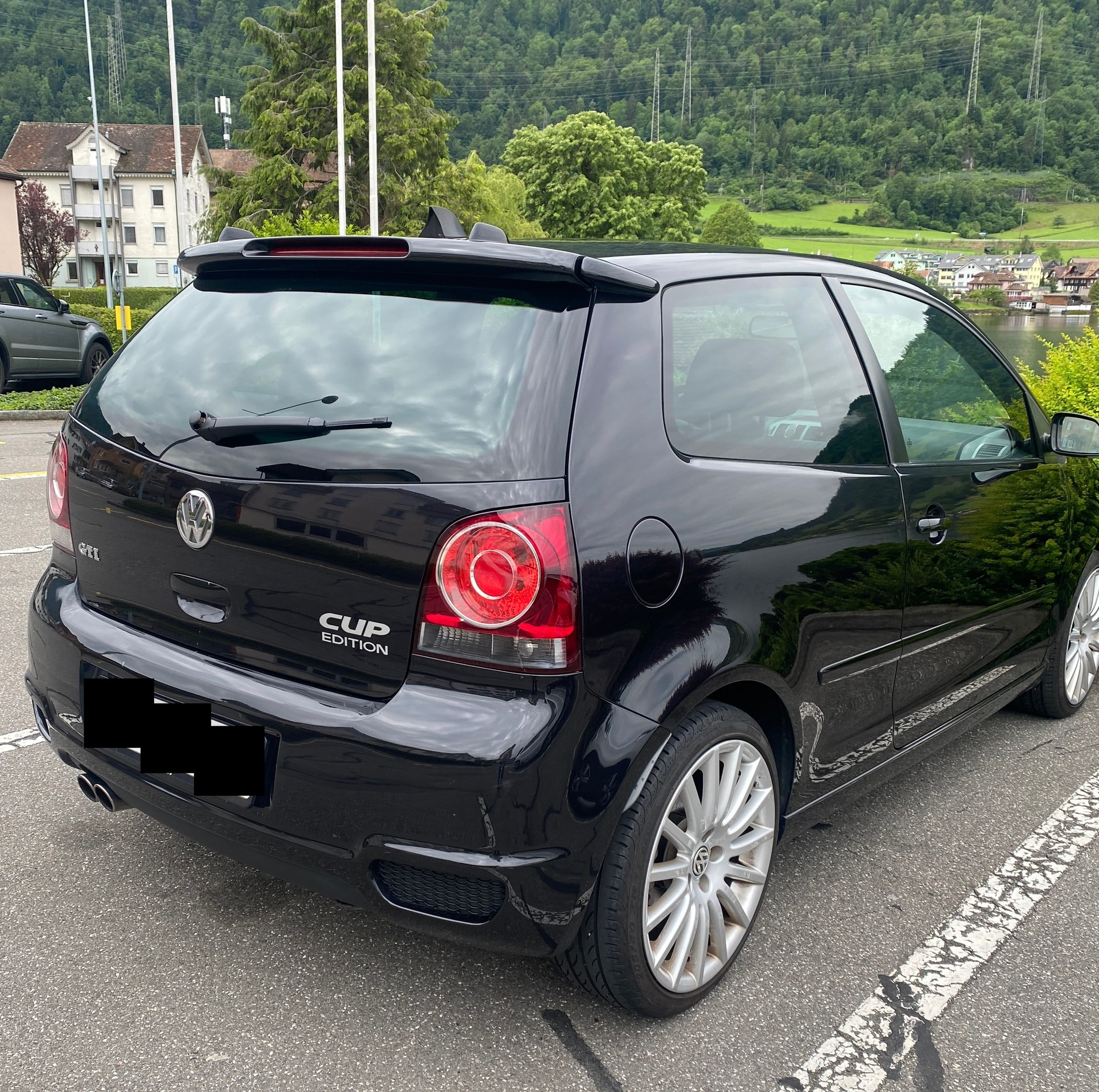 VW 1.8 Turbo GTI Cup Edition-image-1
