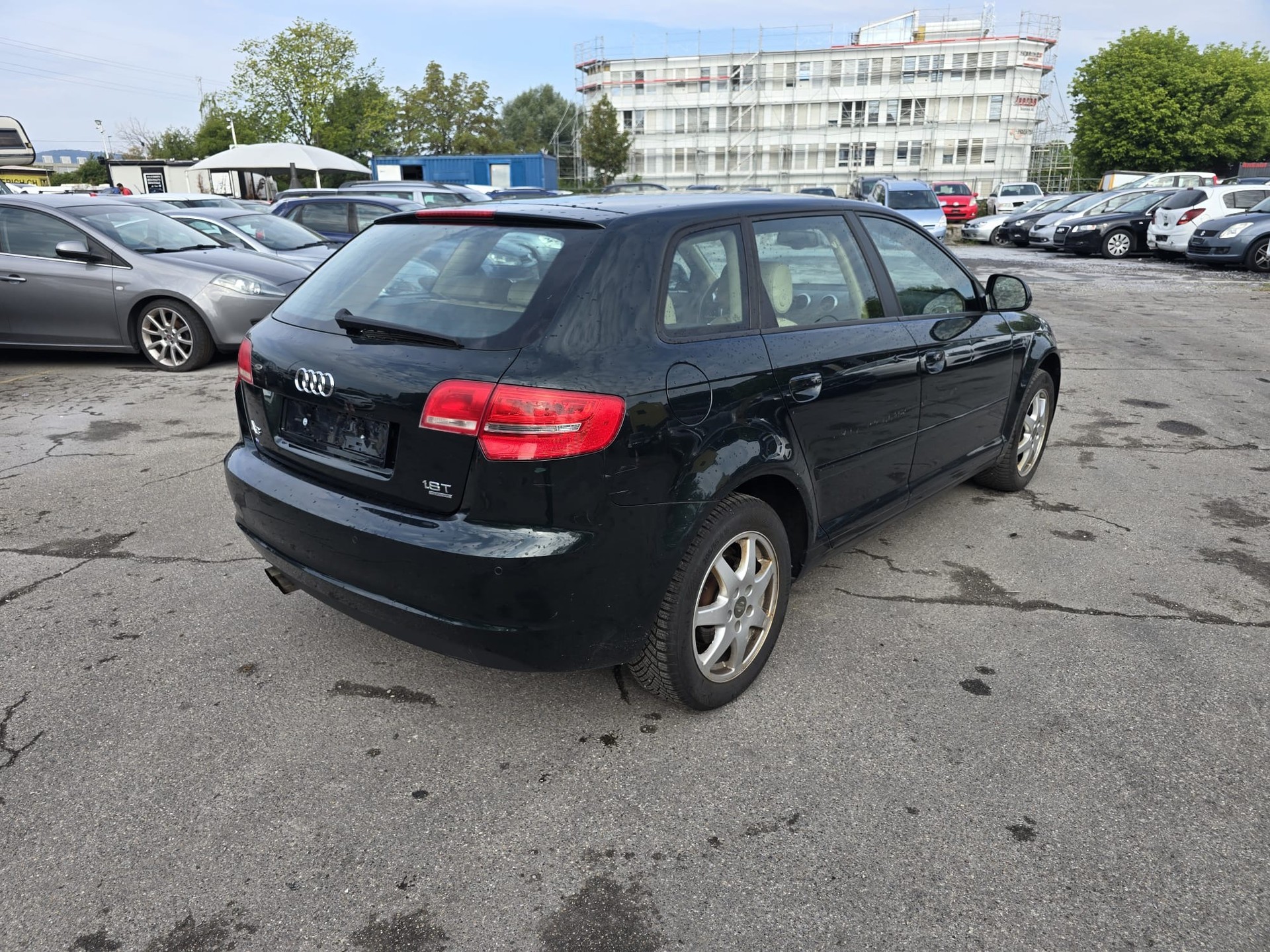 AUDI A3 Sportback 1.8 TFSI Ambiente quattro-image-8