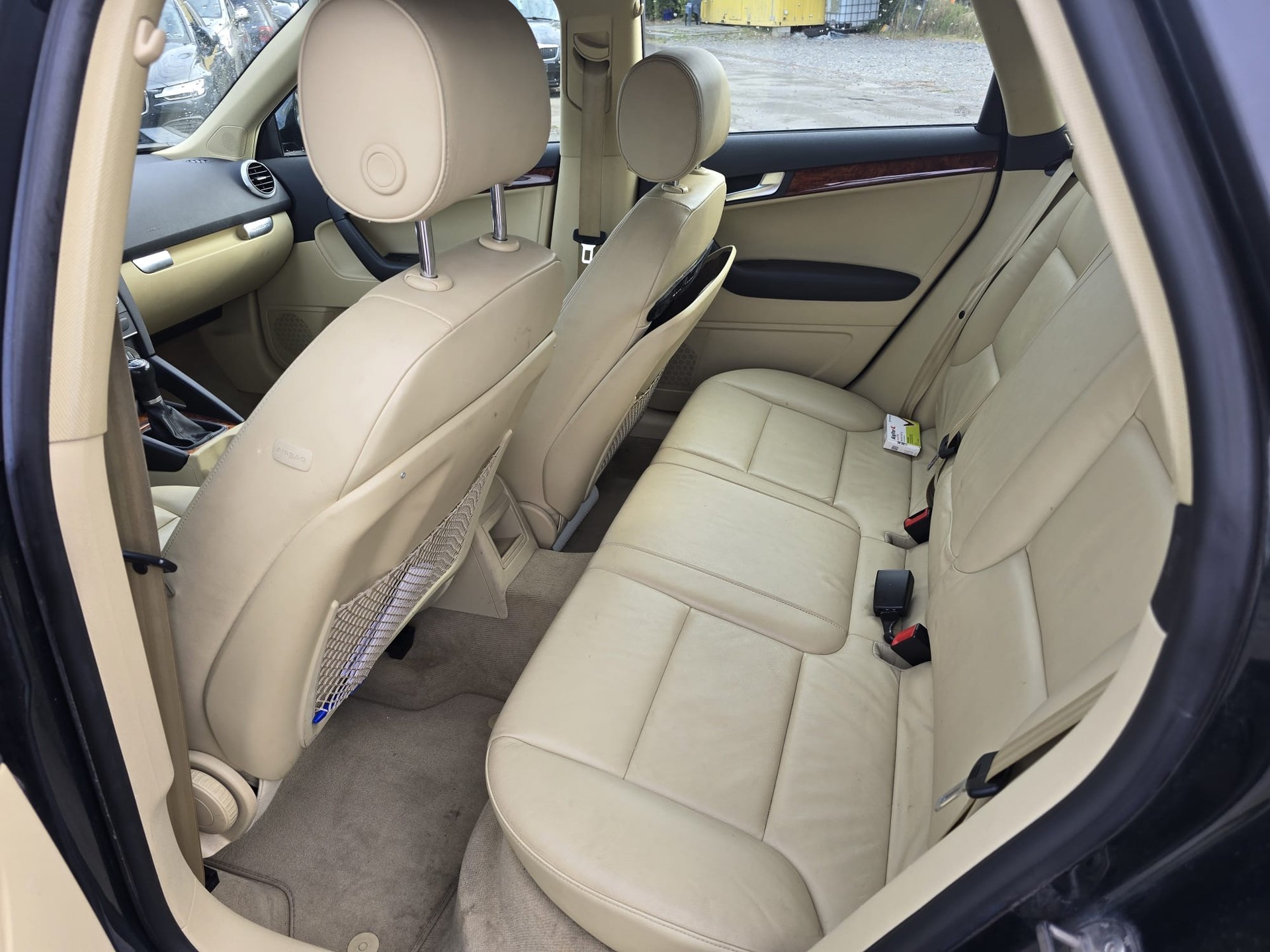 AUDI A3 Sportback 1.8 TFSI Ambiente quattro-image-12