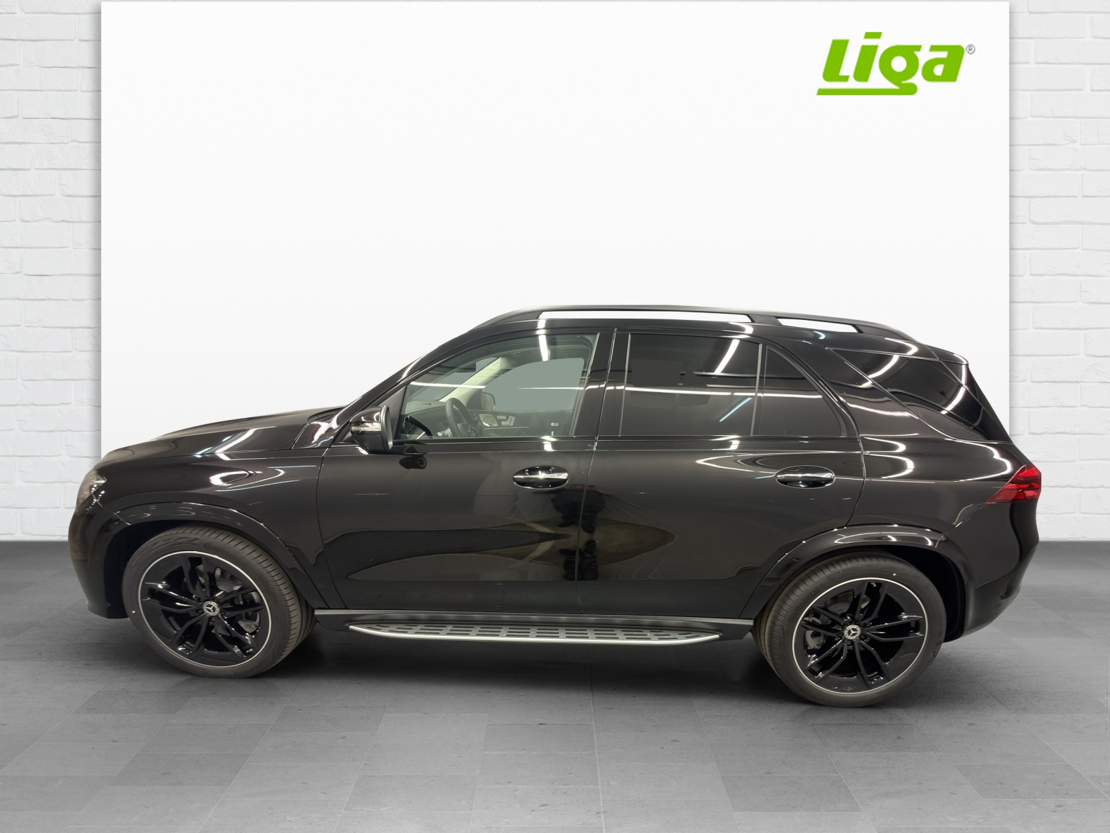 MERCEDES-BENZ GLE 450 d AMG Line 4Matic-showroom-element-2