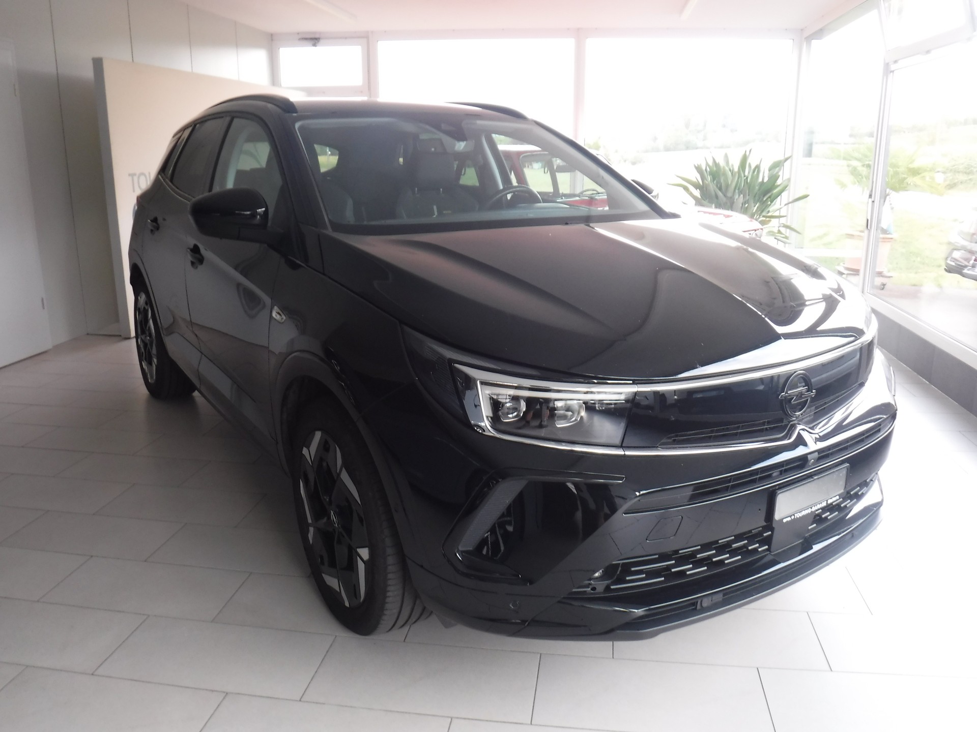 OPEL Grandland 1.6 Hybrid4 GSe Automatik-image-0