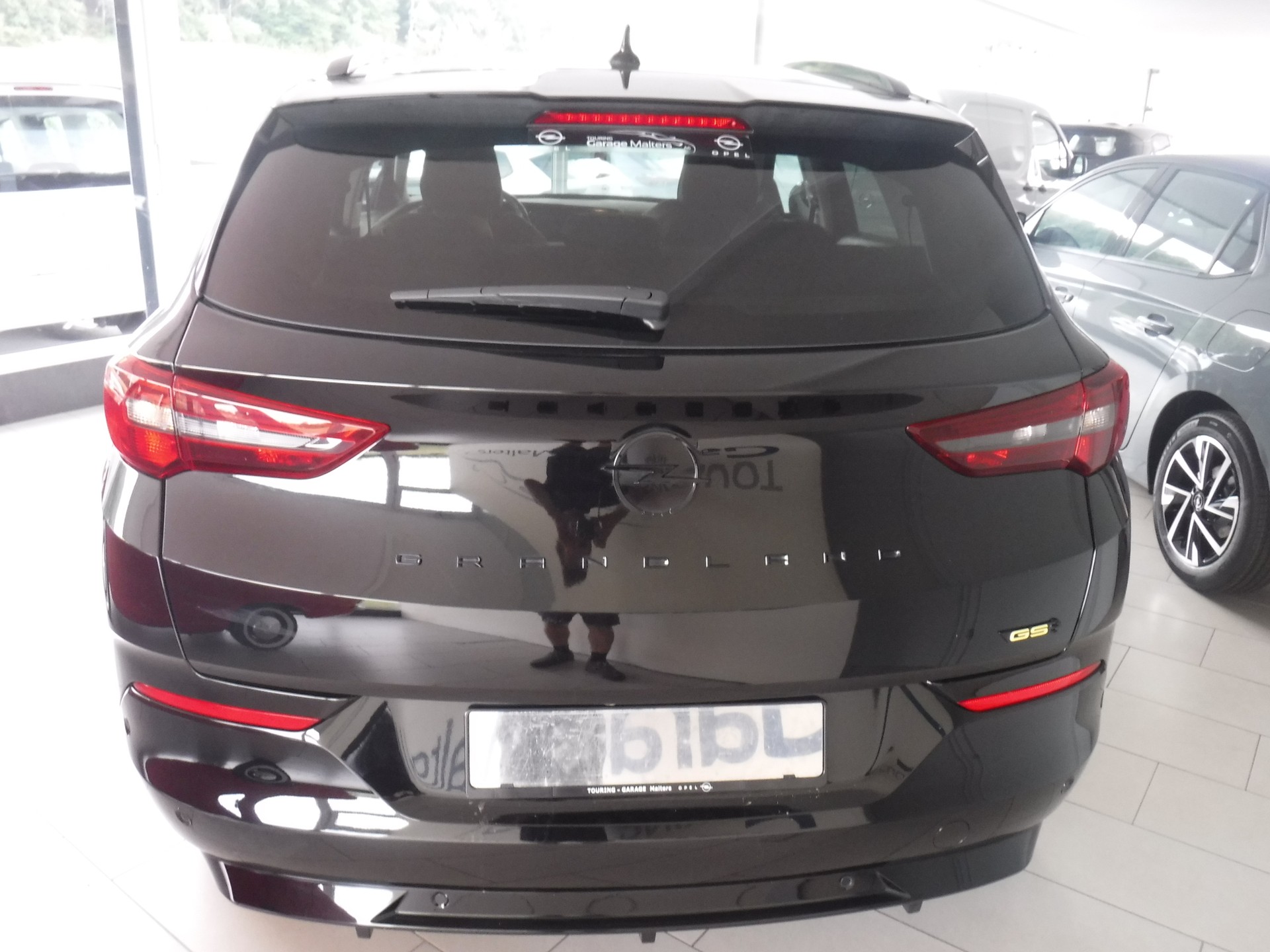 OPEL Grandland 1.6 Hybrid4 GSe Automatik-image-2