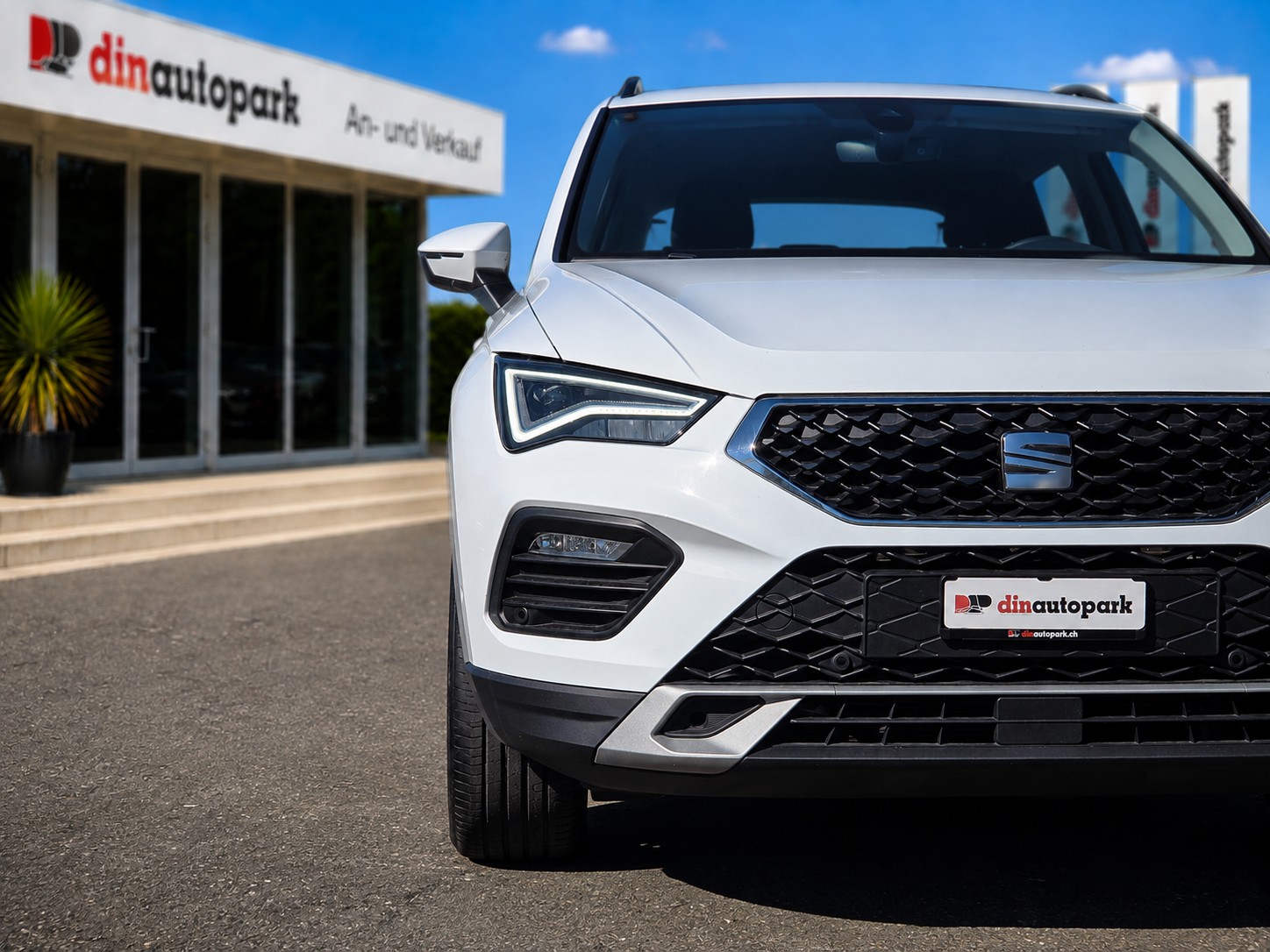 SEAT Ateca 1.5 TSI EVO DSG Style * CH-Fahrzeug * Top Zustand *-image-3