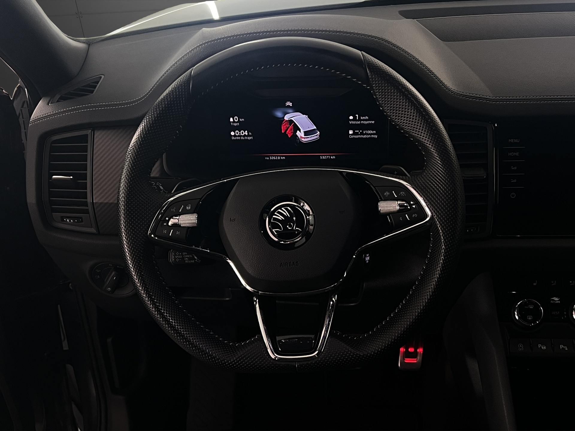 SKODA Kodiaq 2.0 TSI 4x4 SportLine-image-6