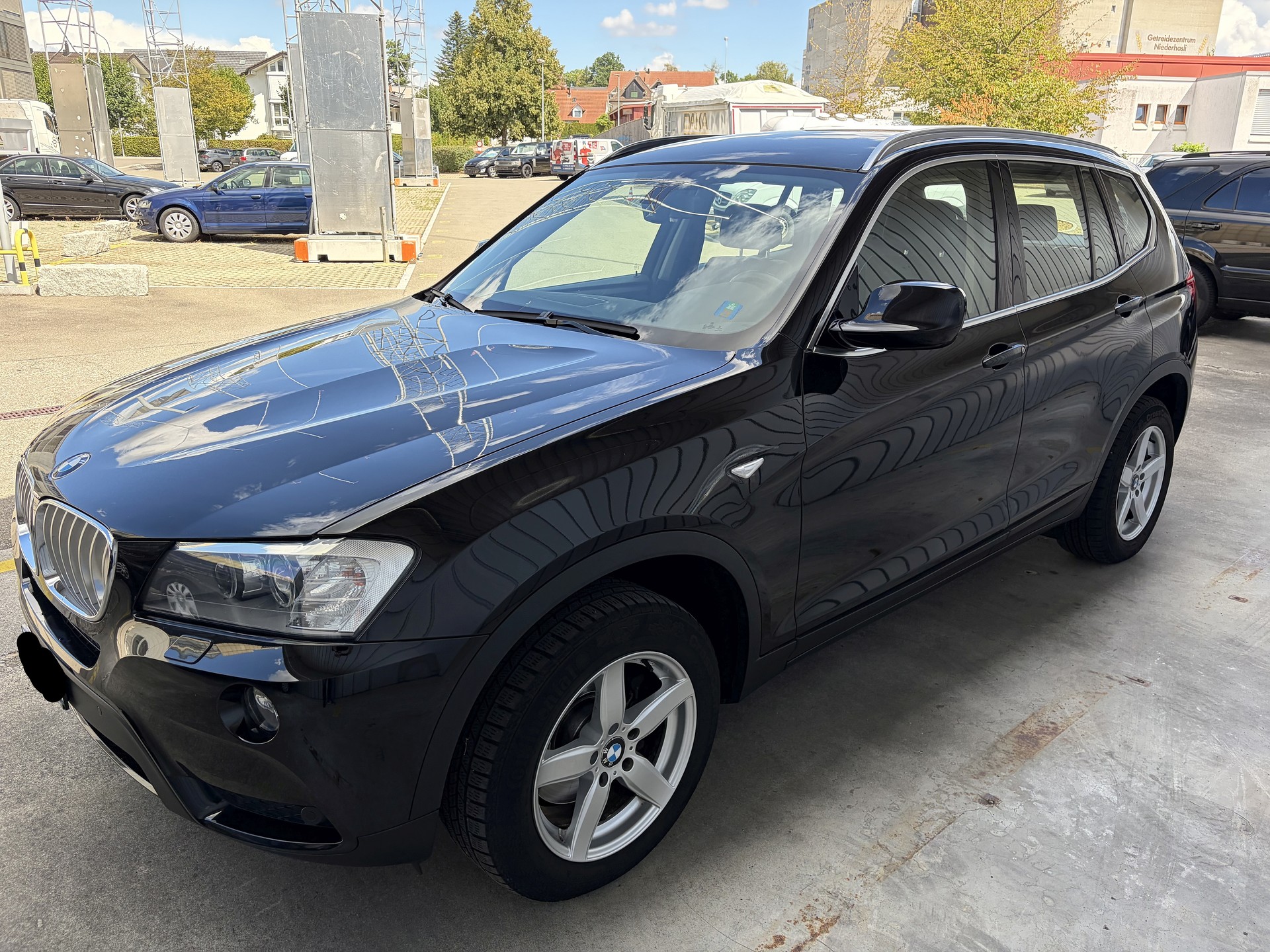 BMW 28i xDrive-image-5