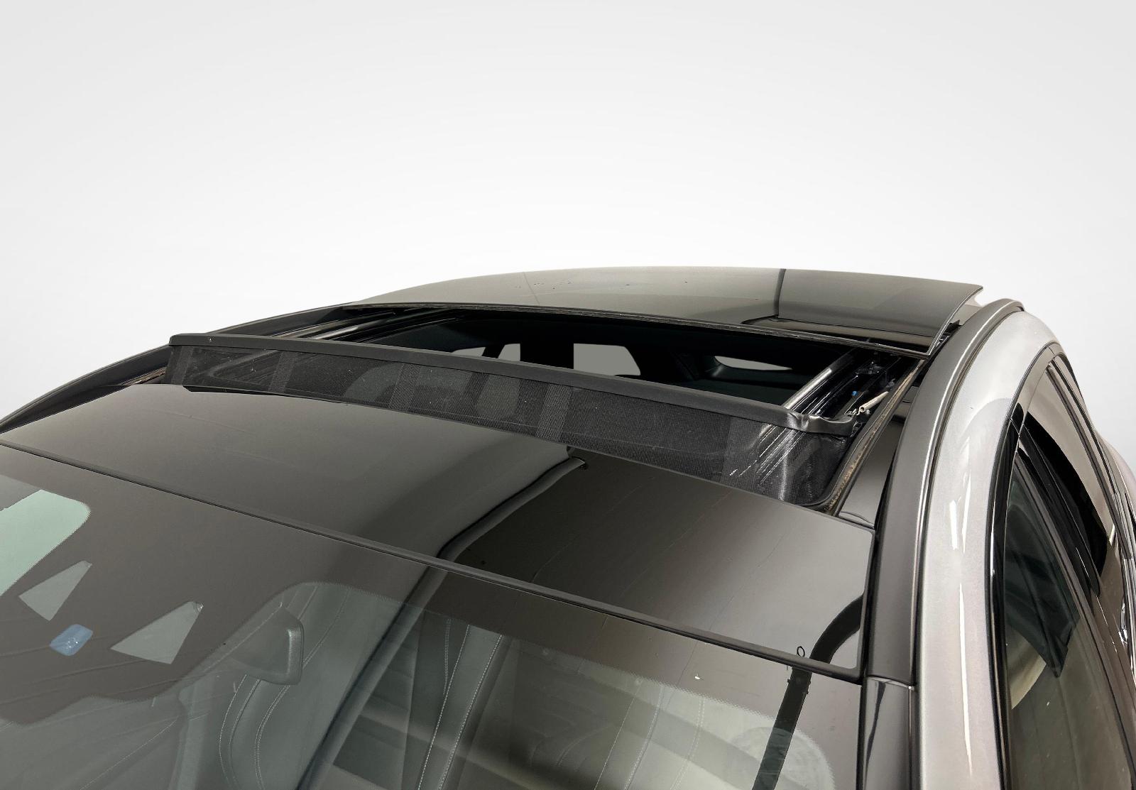 MERCEDES-BENZ E 220 d AMG Line 4matic Kombi-image-9