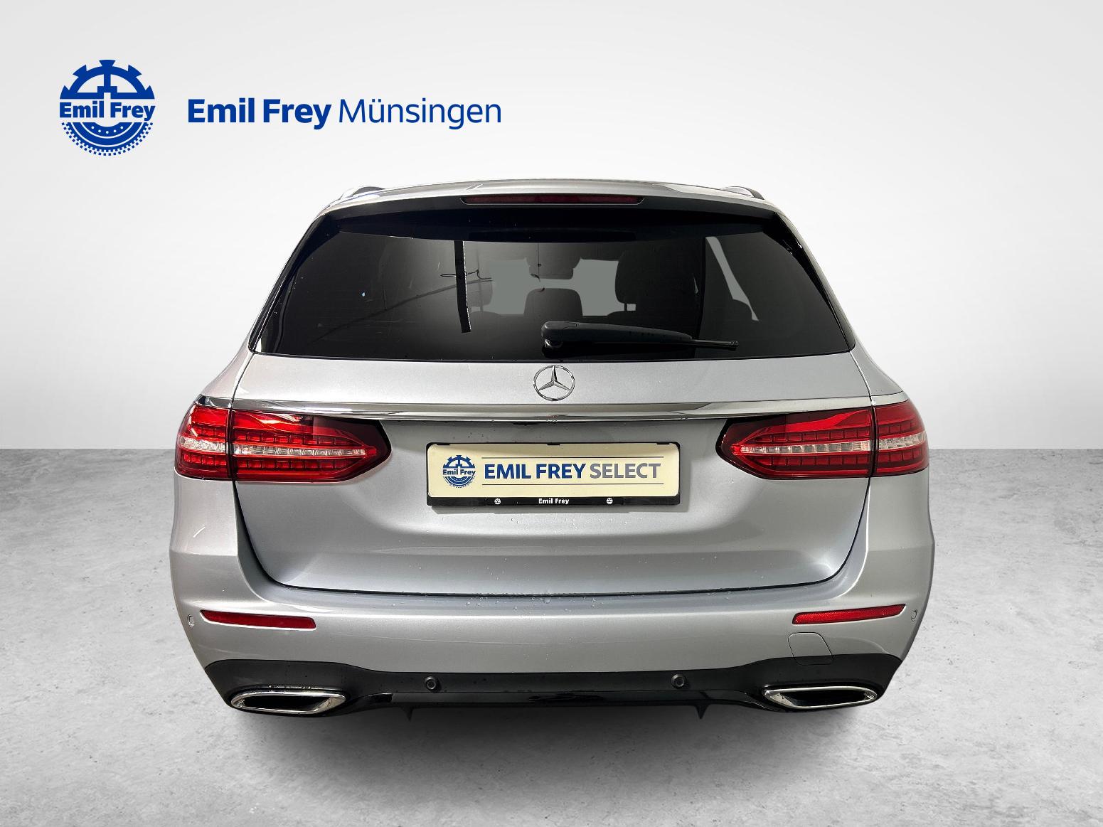 MERCEDES-BENZ E 220 d AMG Line 4matic Kombi-image-13