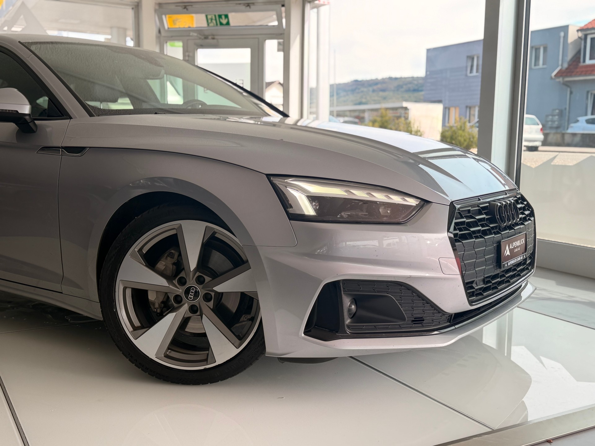 AUDI A5 Sportback 40 TDI S-line S-tronic-image-1