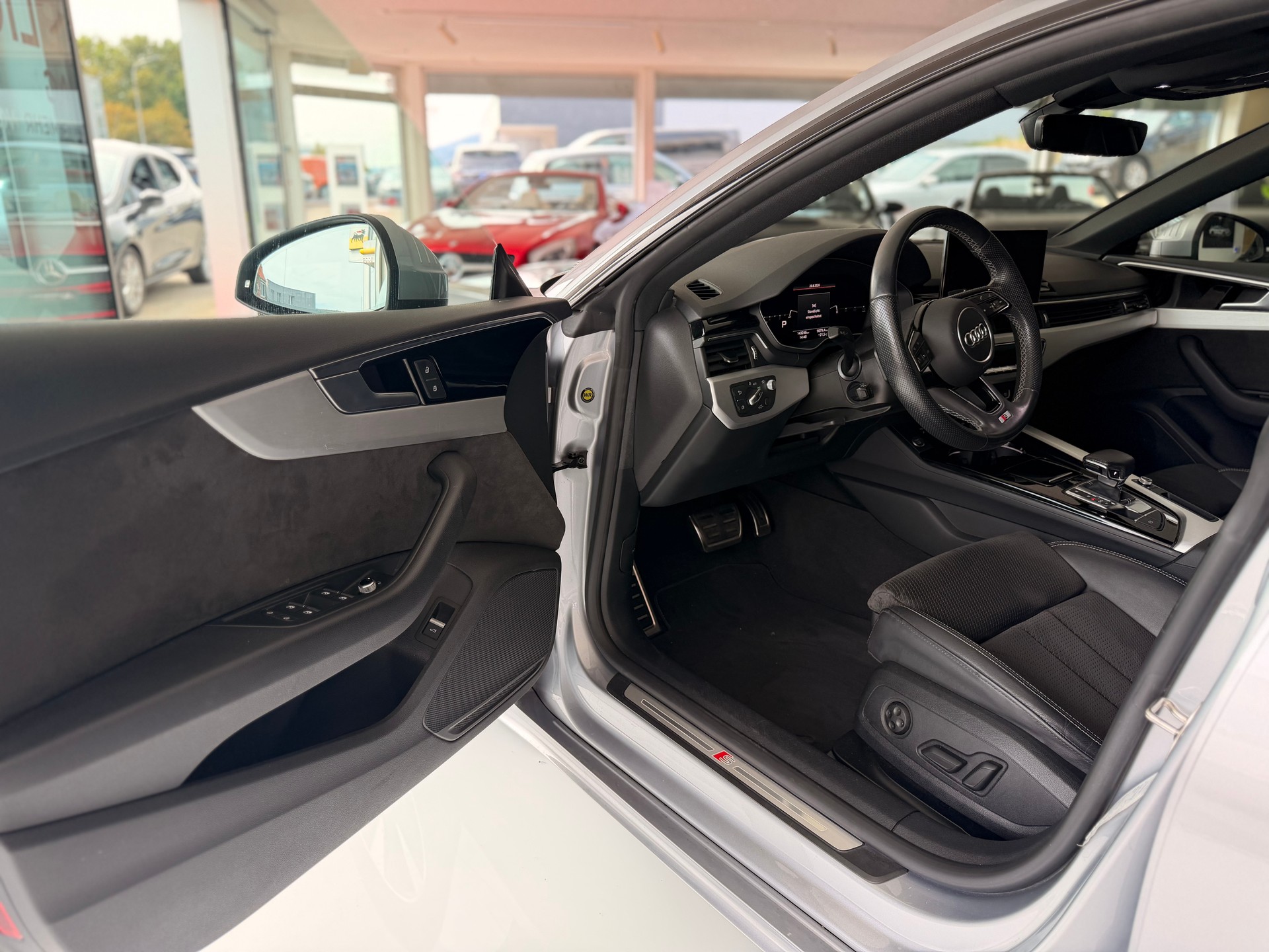 AUDI A5 Sportback 40 TDI S-line S-tronic-image-13