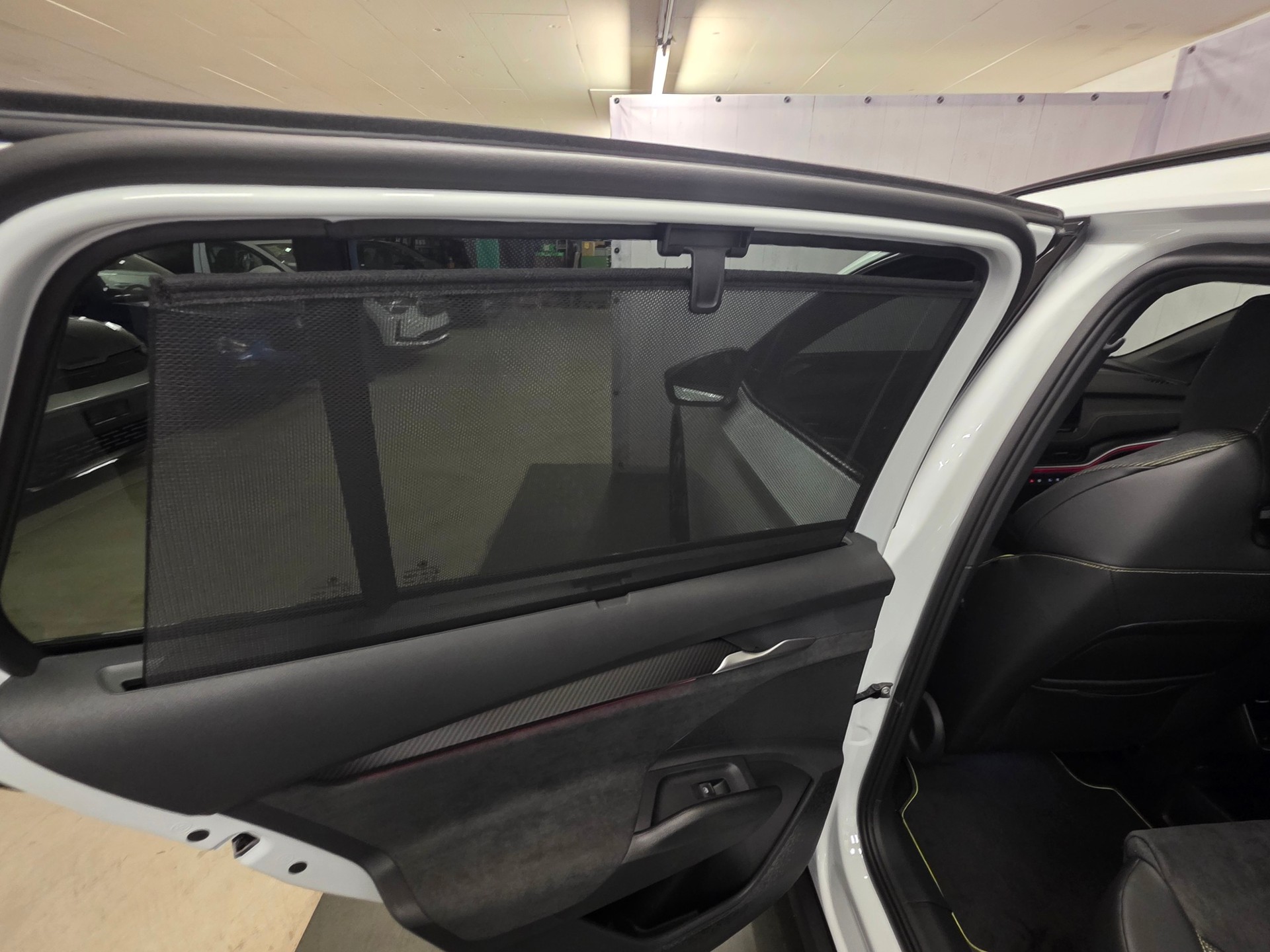 SKODA Elroq RS 4x4-image-10