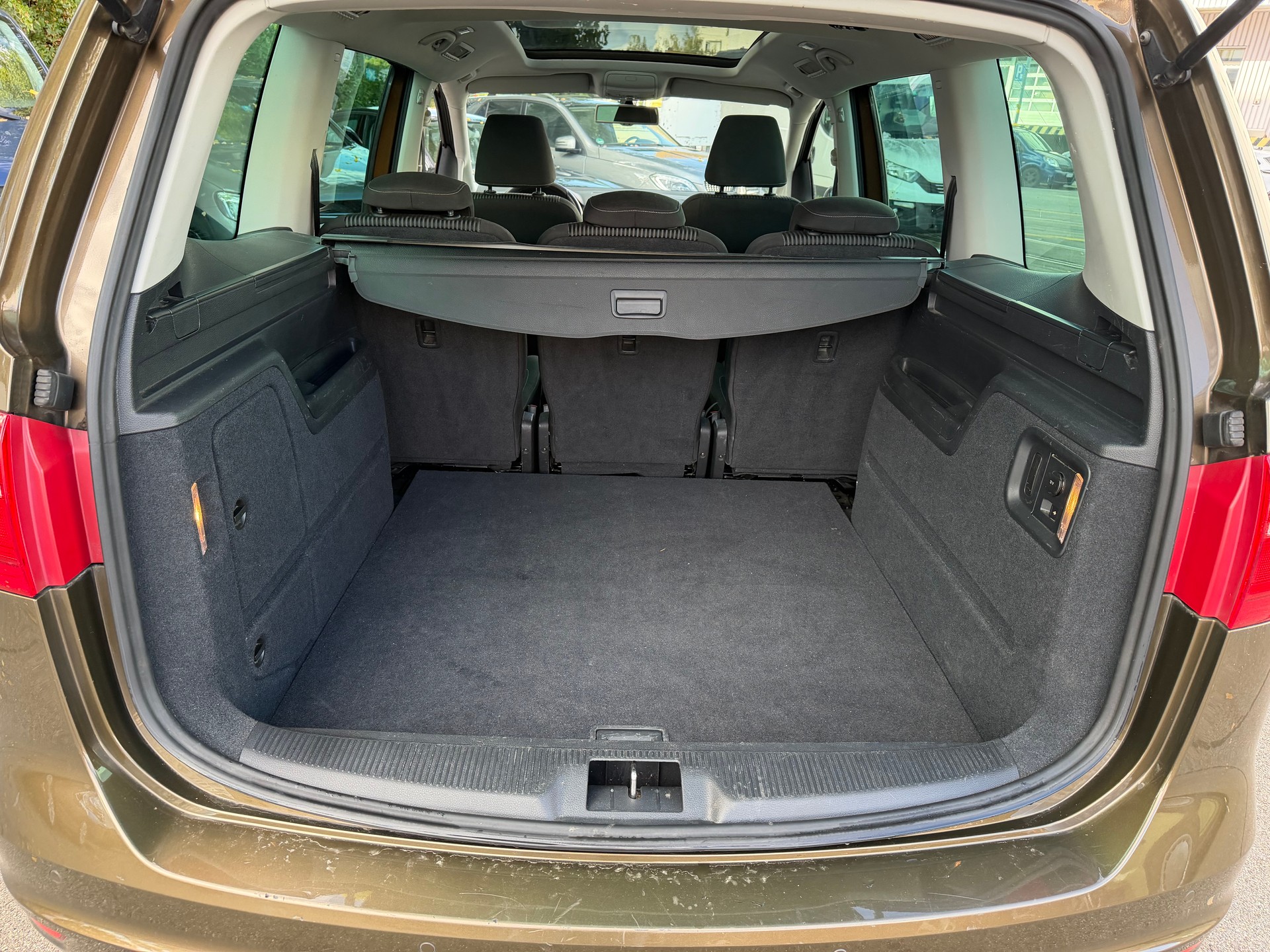 SEAT Alhambra 1.4 TSI Reference Eco DSG-image-12