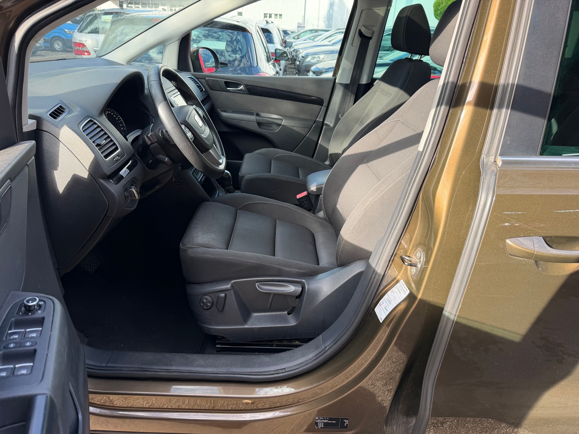 SEAT Alhambra 1.4 TSI Reference Eco DSG-image-9