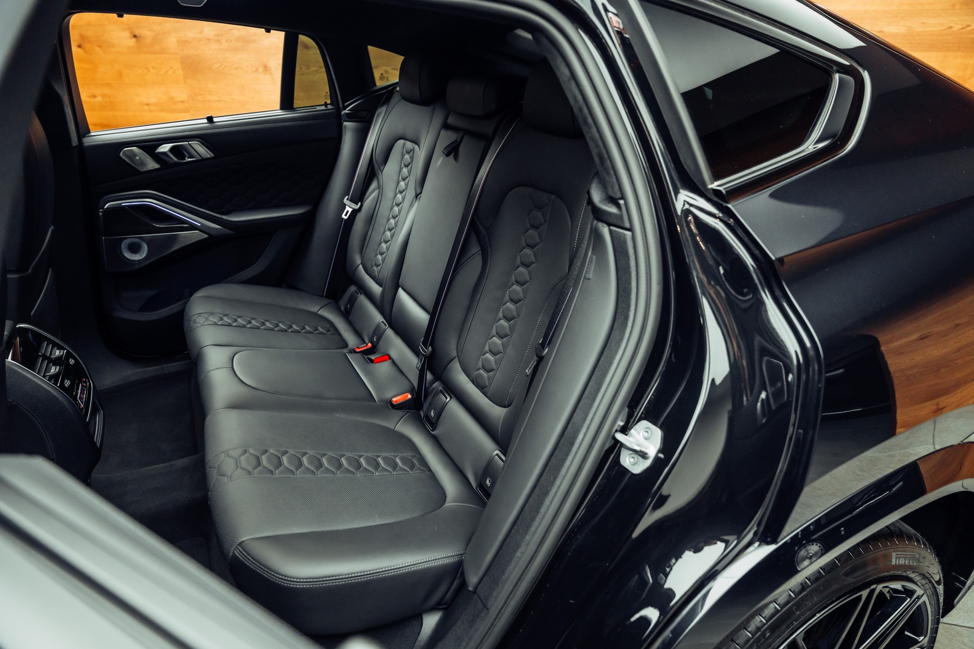 BMW X6M Steptronic M Competition-image-7