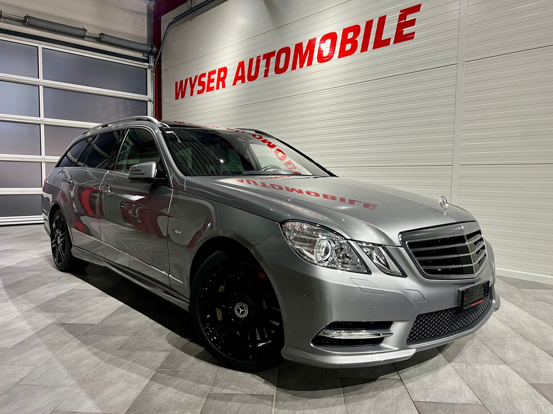MERCEDES-BENZ E 500 CGI 4Matic 7G-Tronic AMG-LINE