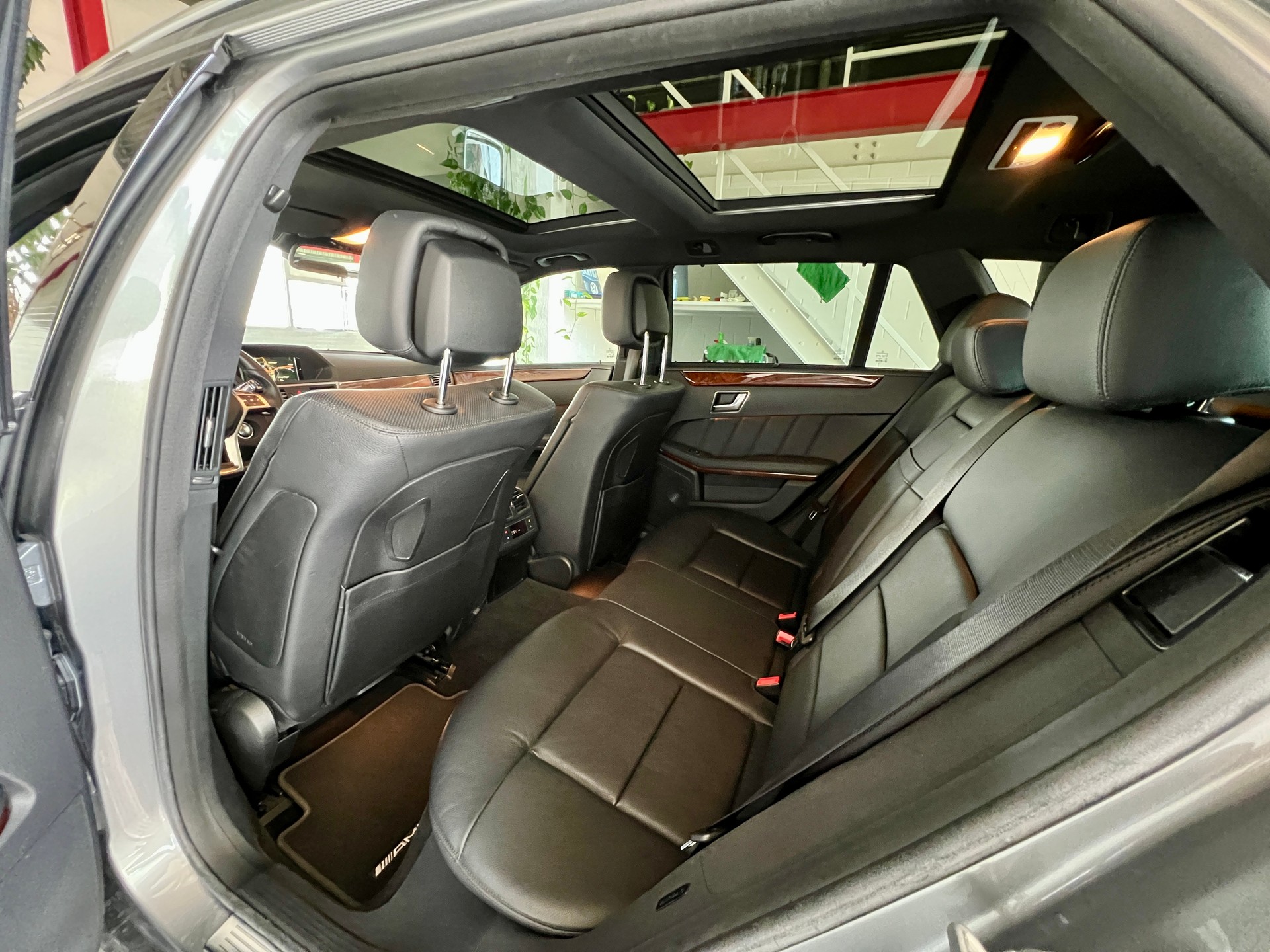 MERCEDES-BENZ E 500 CGI 4Matic 7G-Tronic AMG-LINE-image-14