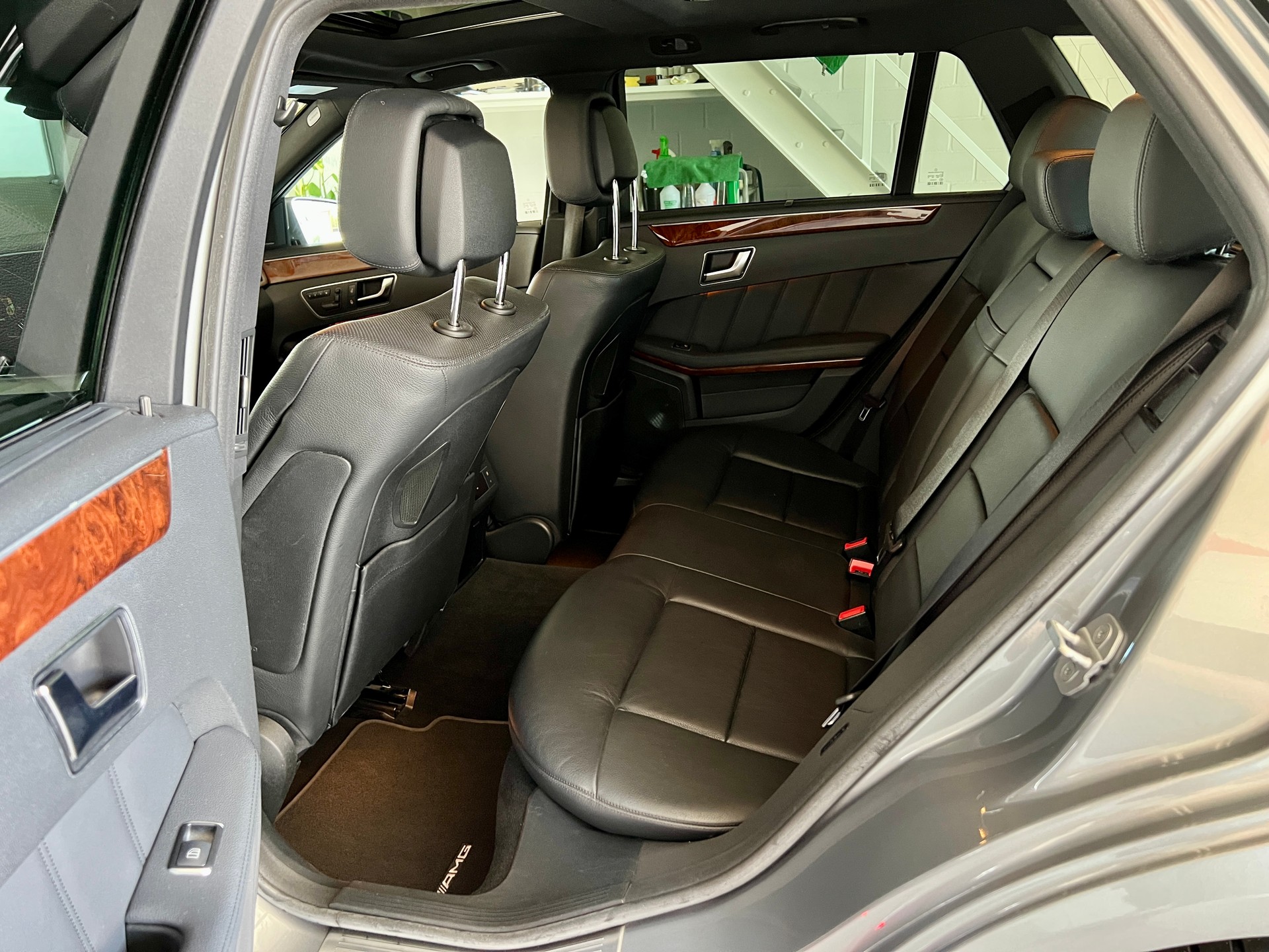MERCEDES-BENZ E 500 CGI 4Matic 7G-Tronic AMG-LINE-image-15