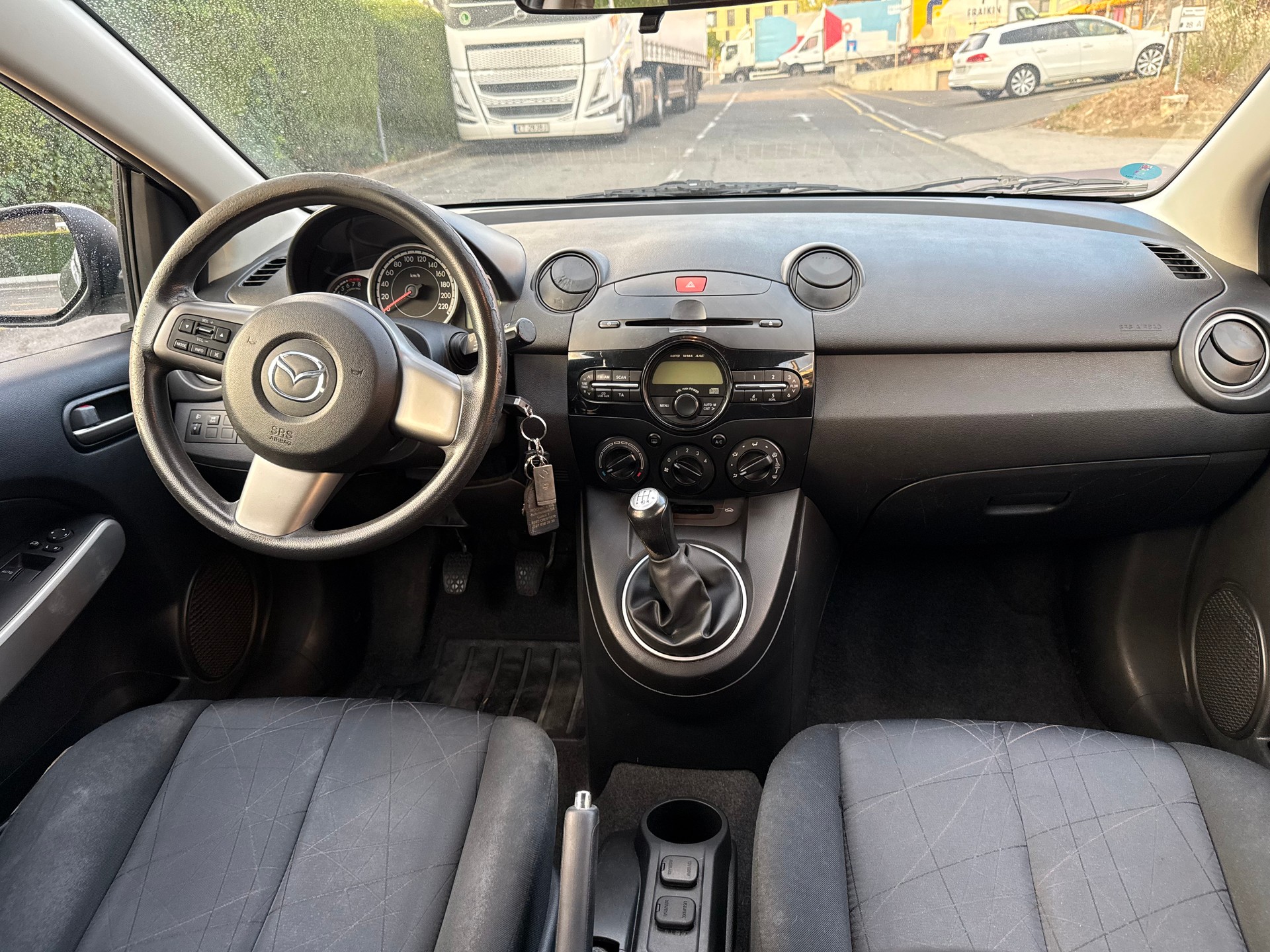 MAZDA 2 1.3i 16V Motion-image-9