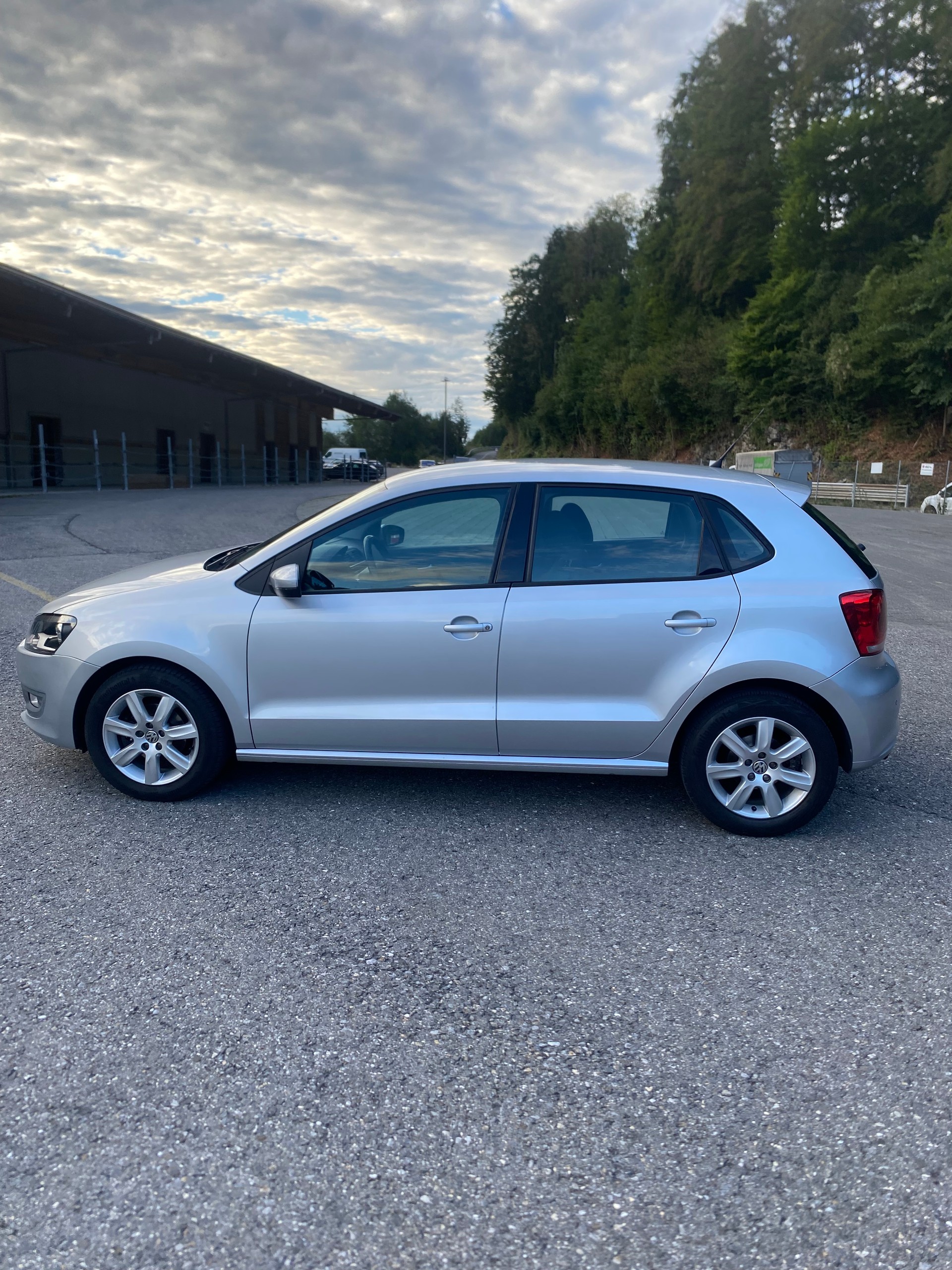 VW Polo 1.4 16V Trendline DSG-image-2