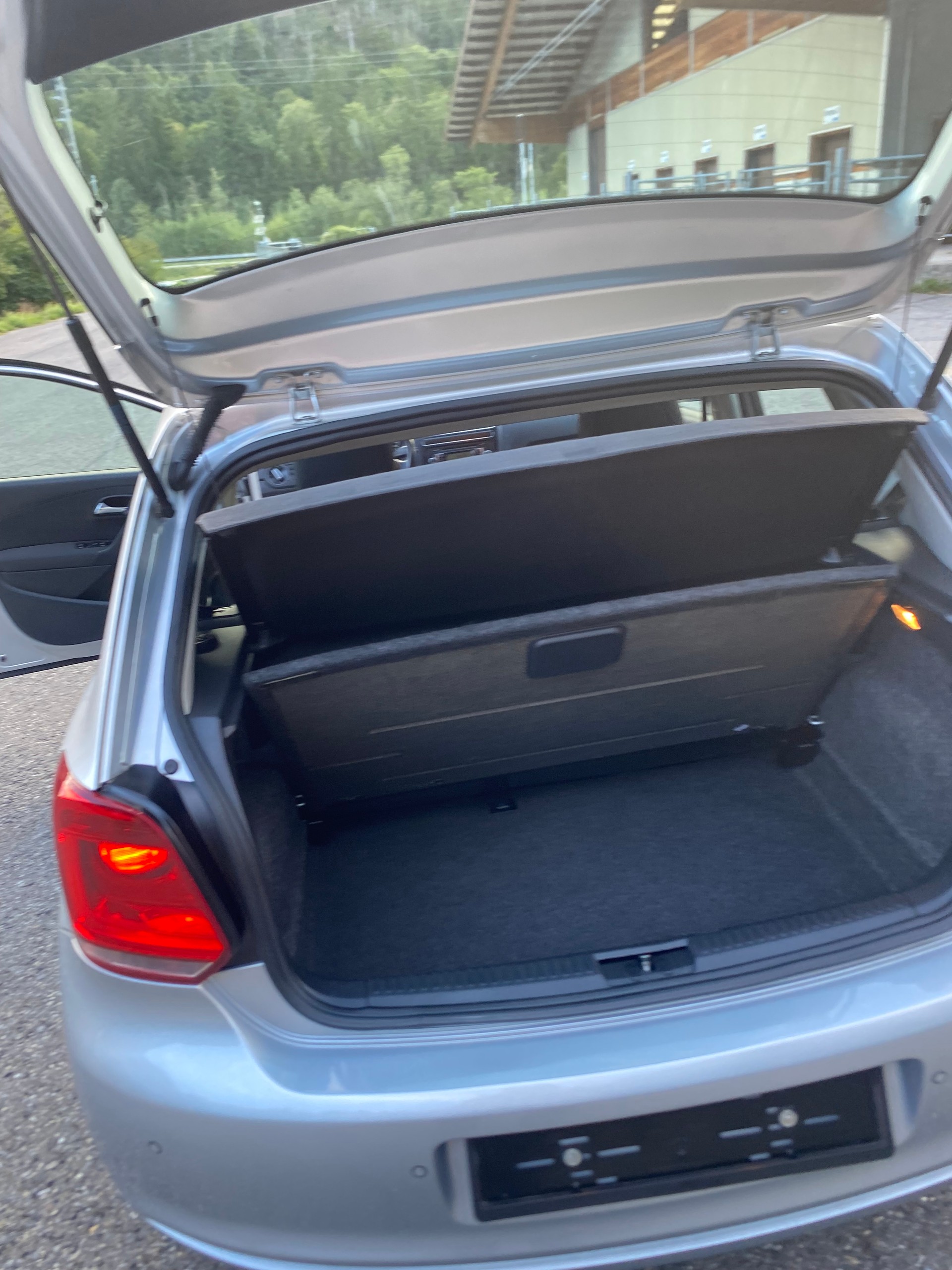 VW Polo 1.4 16V Trendline DSG-image-12