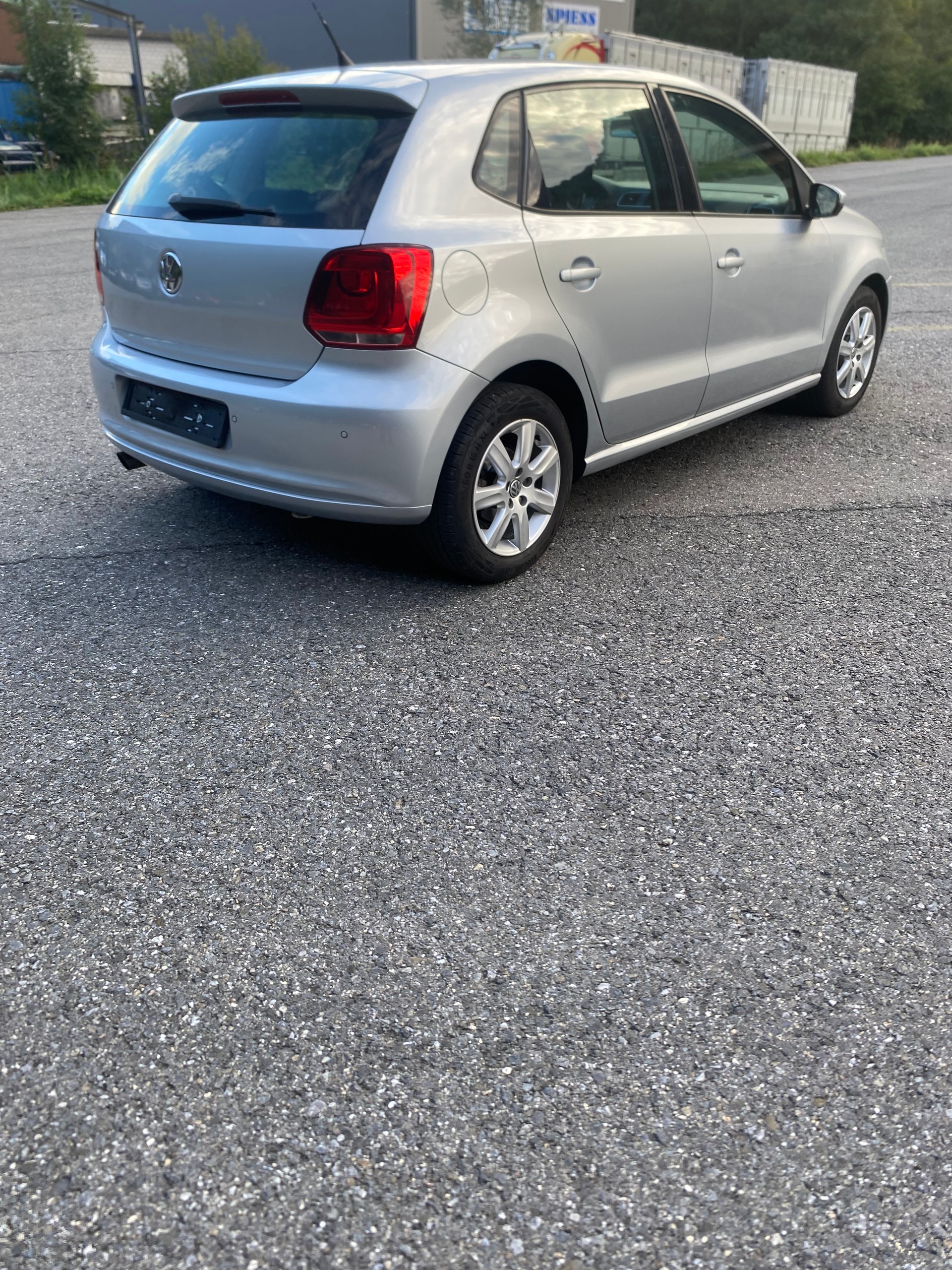 VW Polo 1.4 16V Trendline DSG-image-5