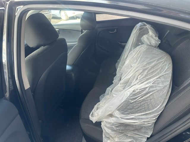 HYUNDAI ELANTRA 1.6-image-6