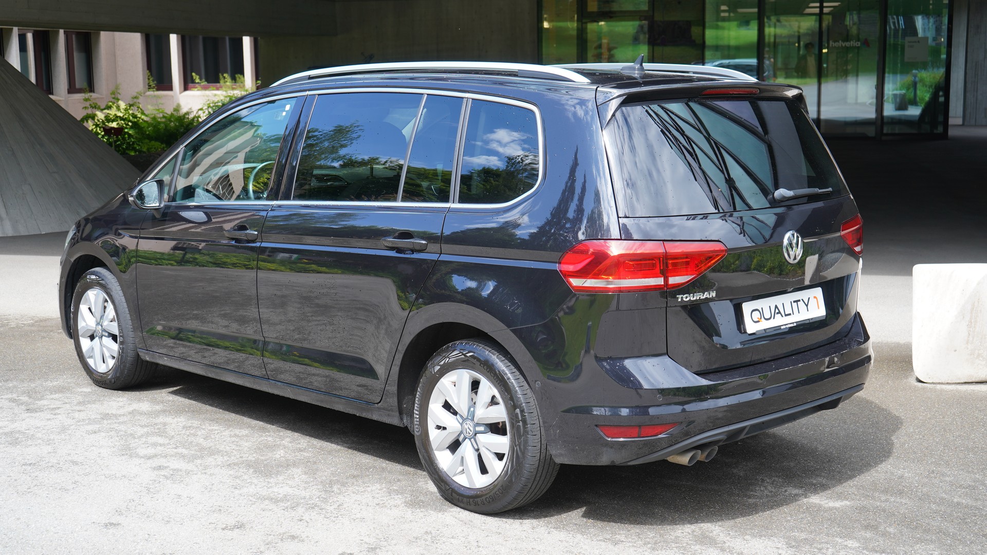 VW Touran 2.0 TDI BlueMotion Technology Highline DSG-showroom-element-2