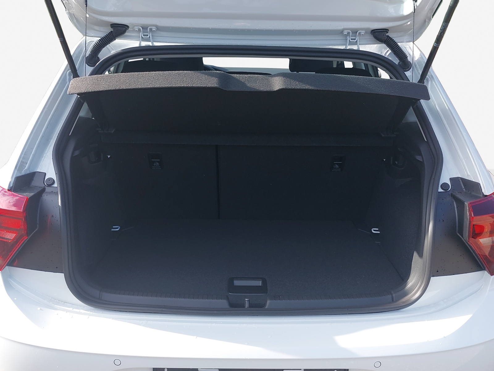 VW Polo 1.0 TSI Life DSG-image-12