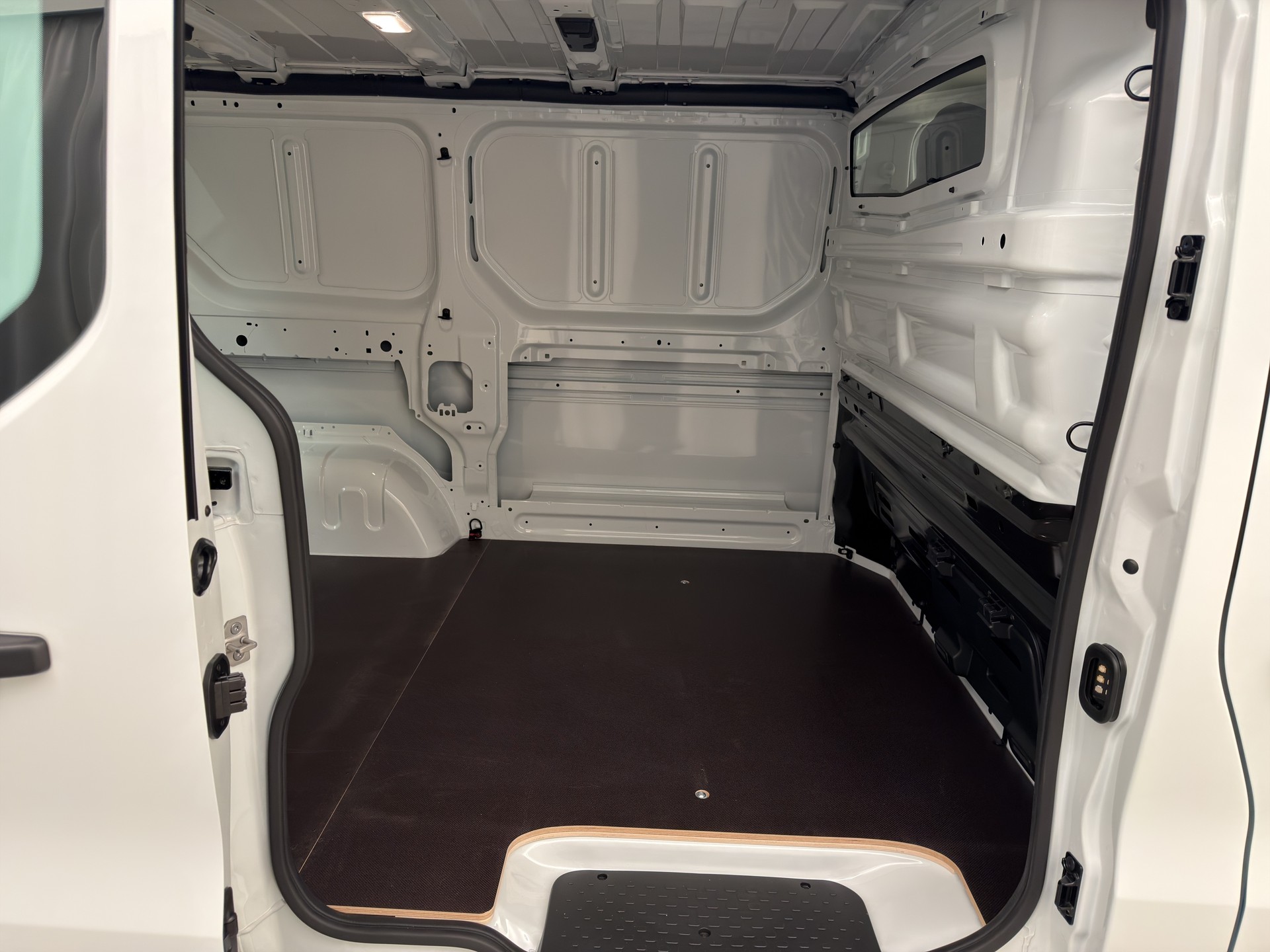 RENAULT Trafic Kaw. 2.8 t L1 H1 2.0 dCi-image-11