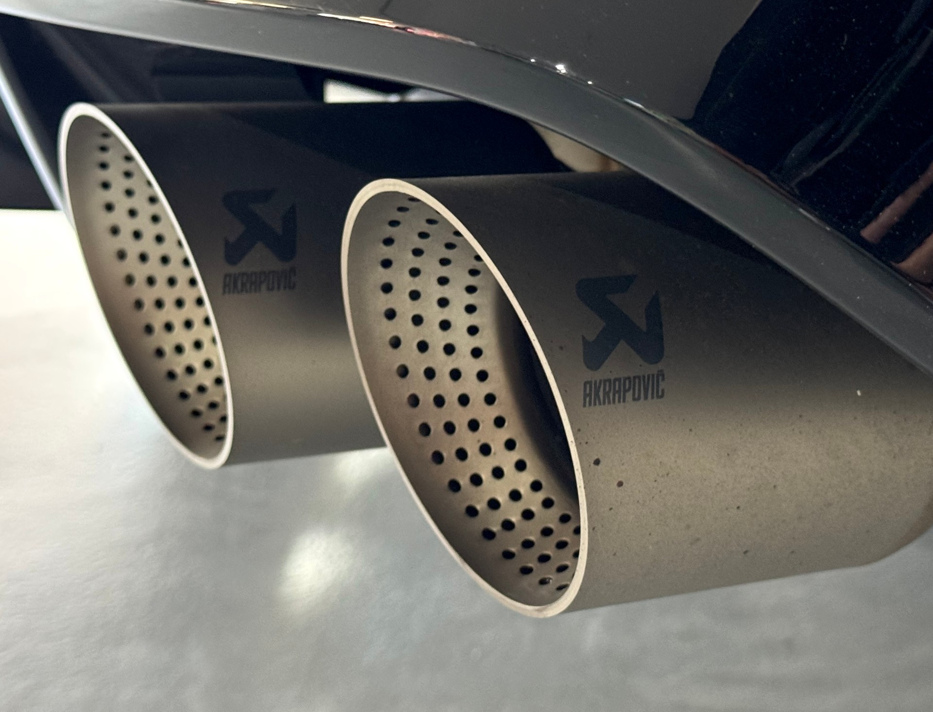 VW Golf 2.0 TSI R DSG 4Motion **Akrapovic**-image-15