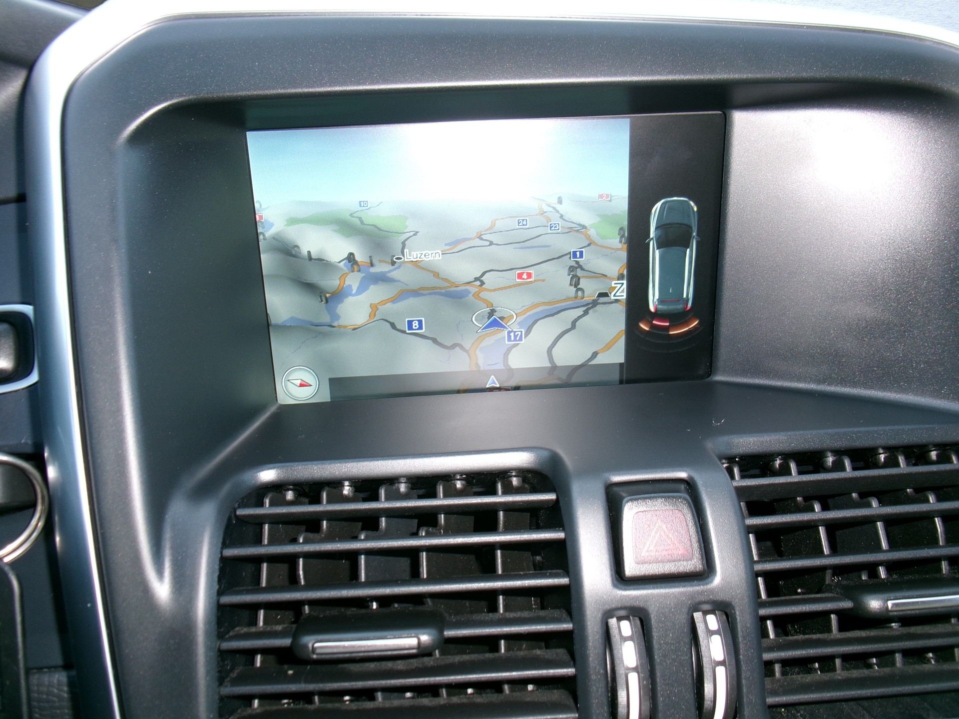 VOLVO XC60 D5 AWD Summum Geartronic-image-10
