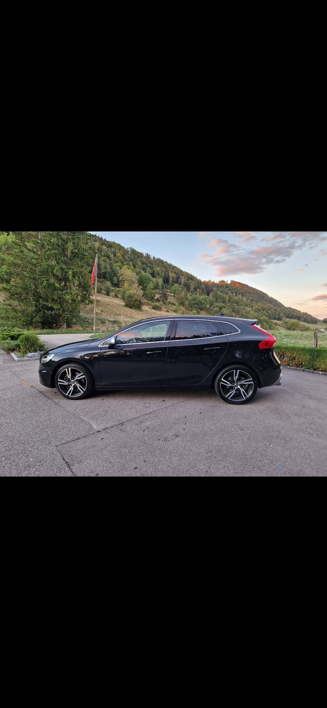 VOLVO 1.5 T3 Momentum R-Design S/S-image-2