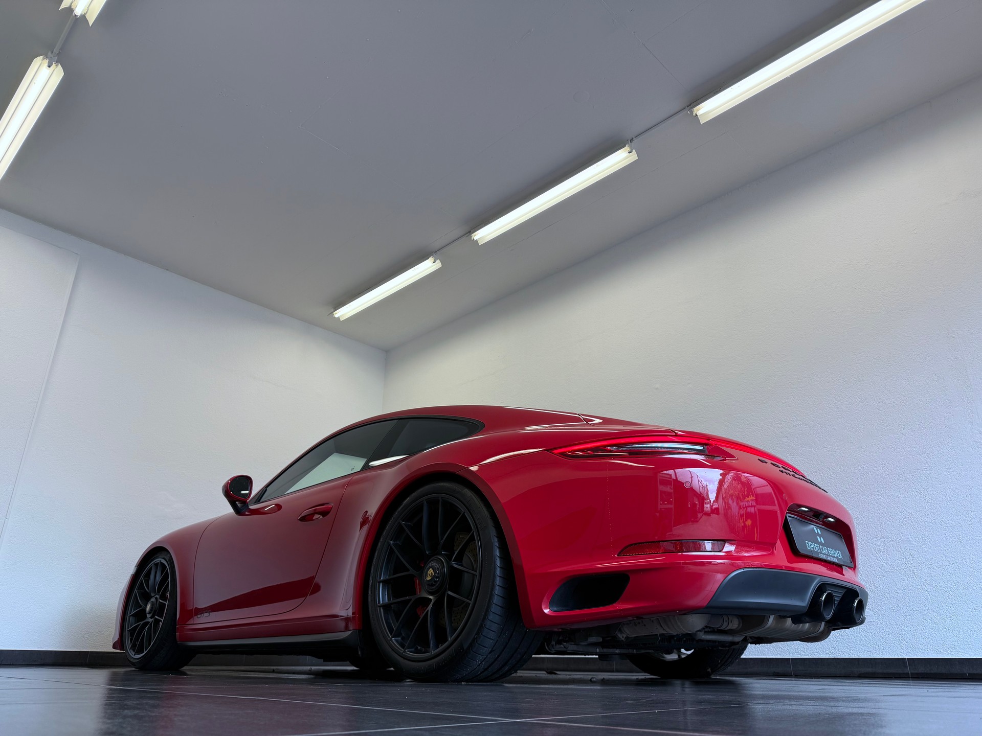 PORSCHE 911 Carrera 4 GTS PDK 991.2 "Tiefflieger"-image-7