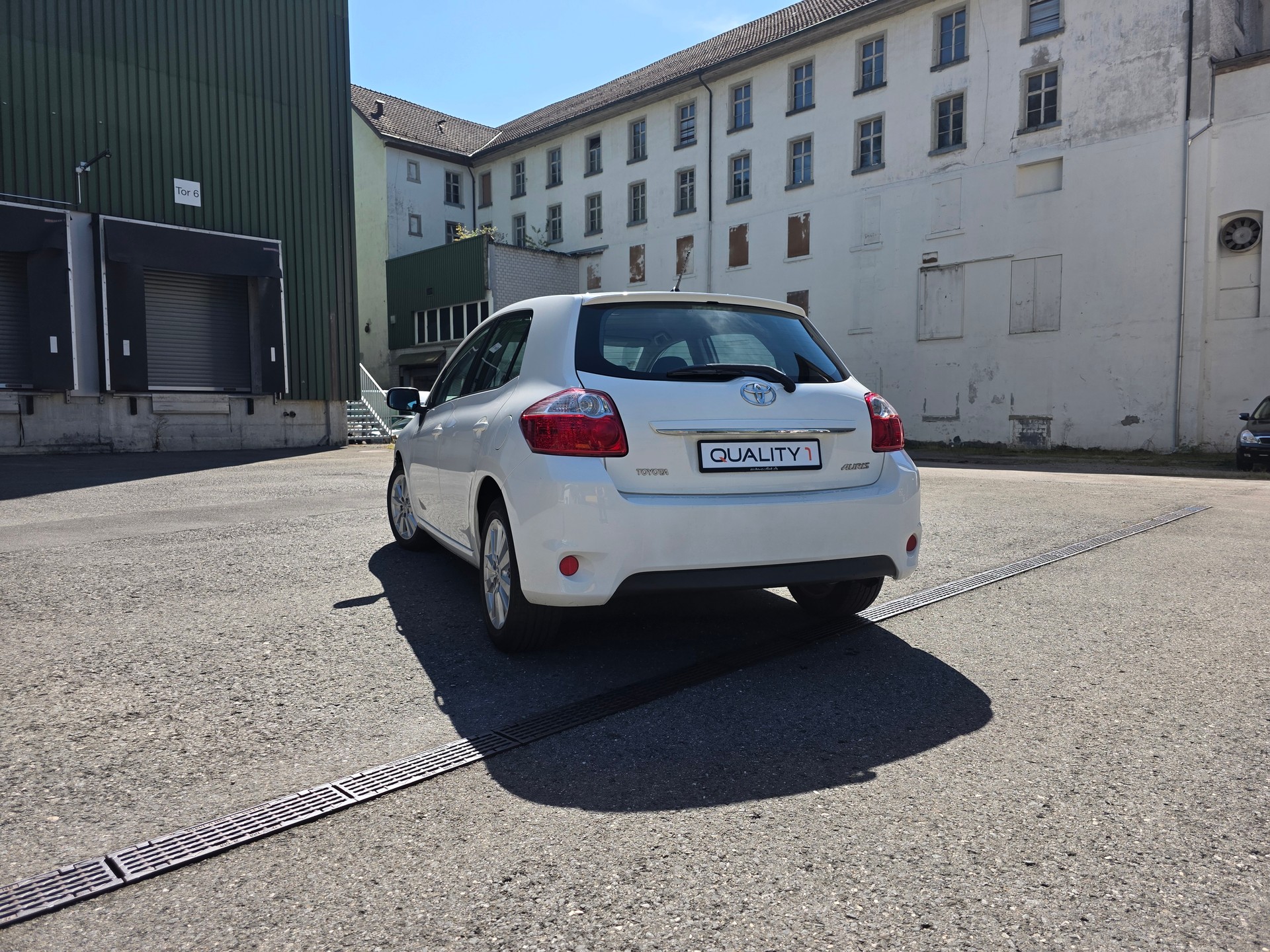 TOYOTA Auris 1.6 Linea Luna-image-15