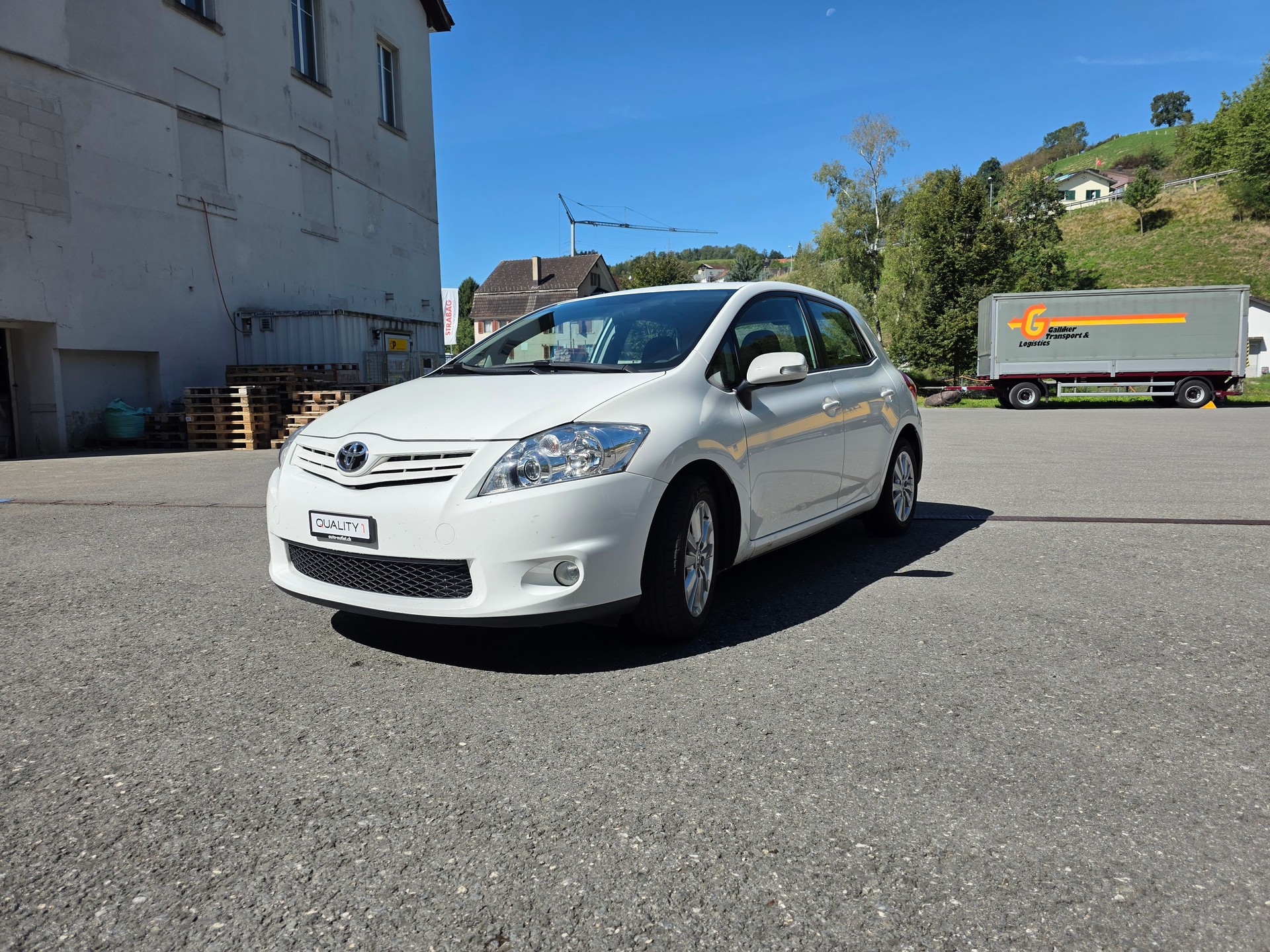 TOYOTA Auris 1.6 Linea Luna-image-5