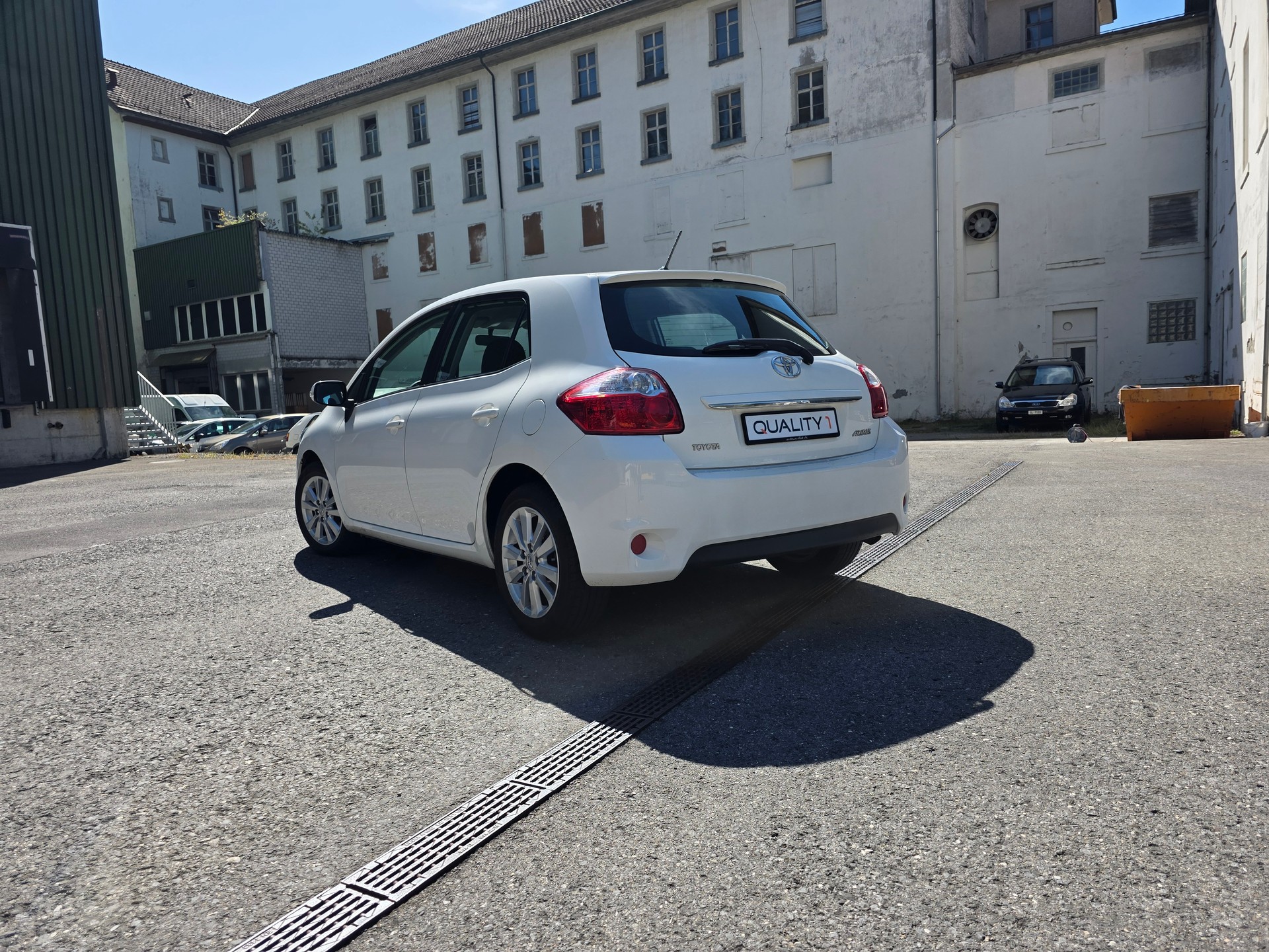 TOYOTA Auris 1.6 Linea Luna-image-14