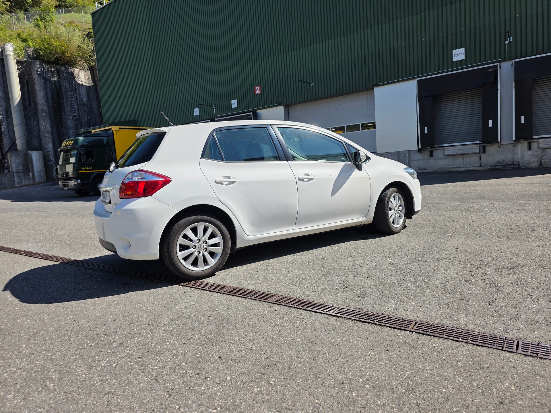 TOYOTA Auris 1.6 Linea Luna-image-11